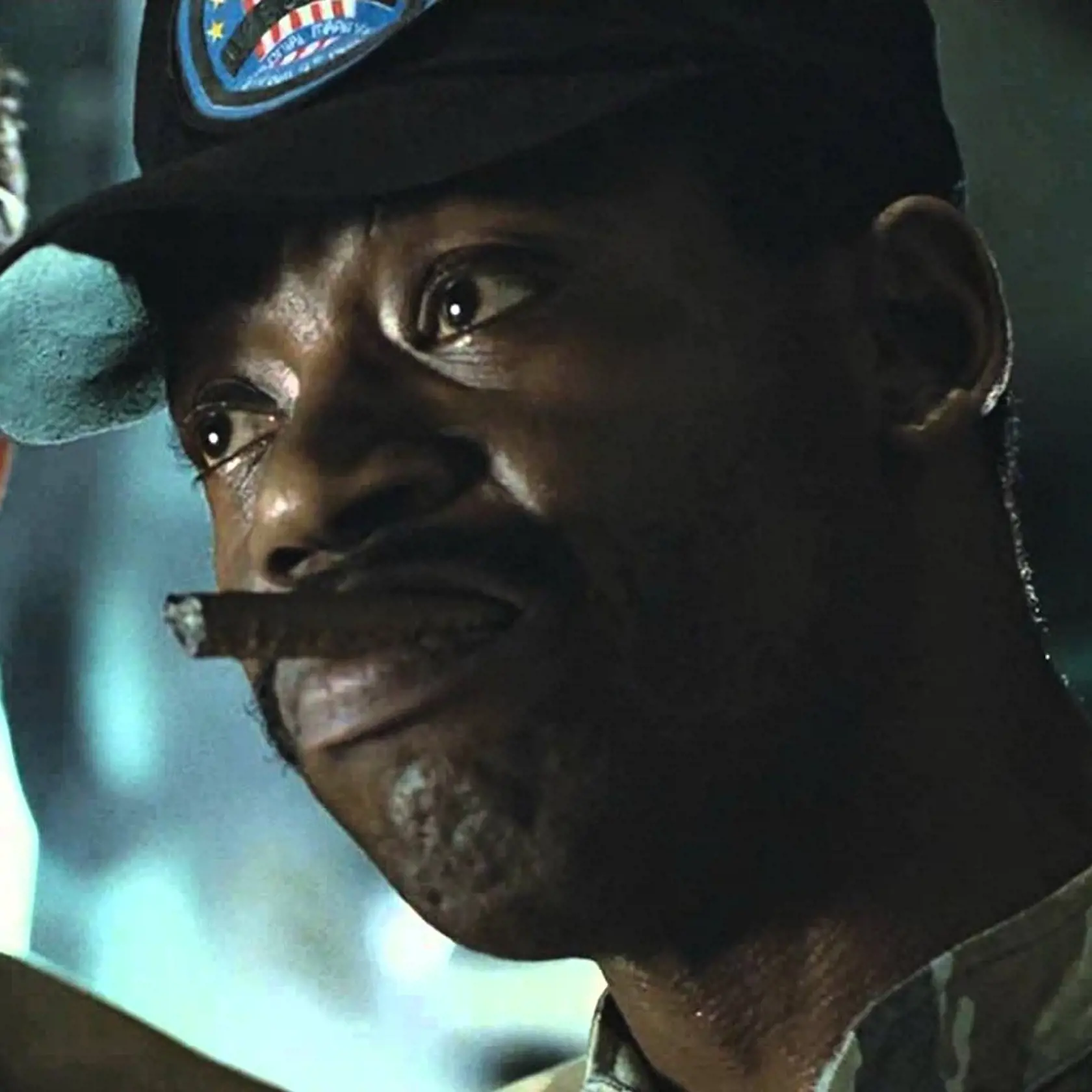 Al Matthews stvárnil postavu seržanta Ala Aponeho.