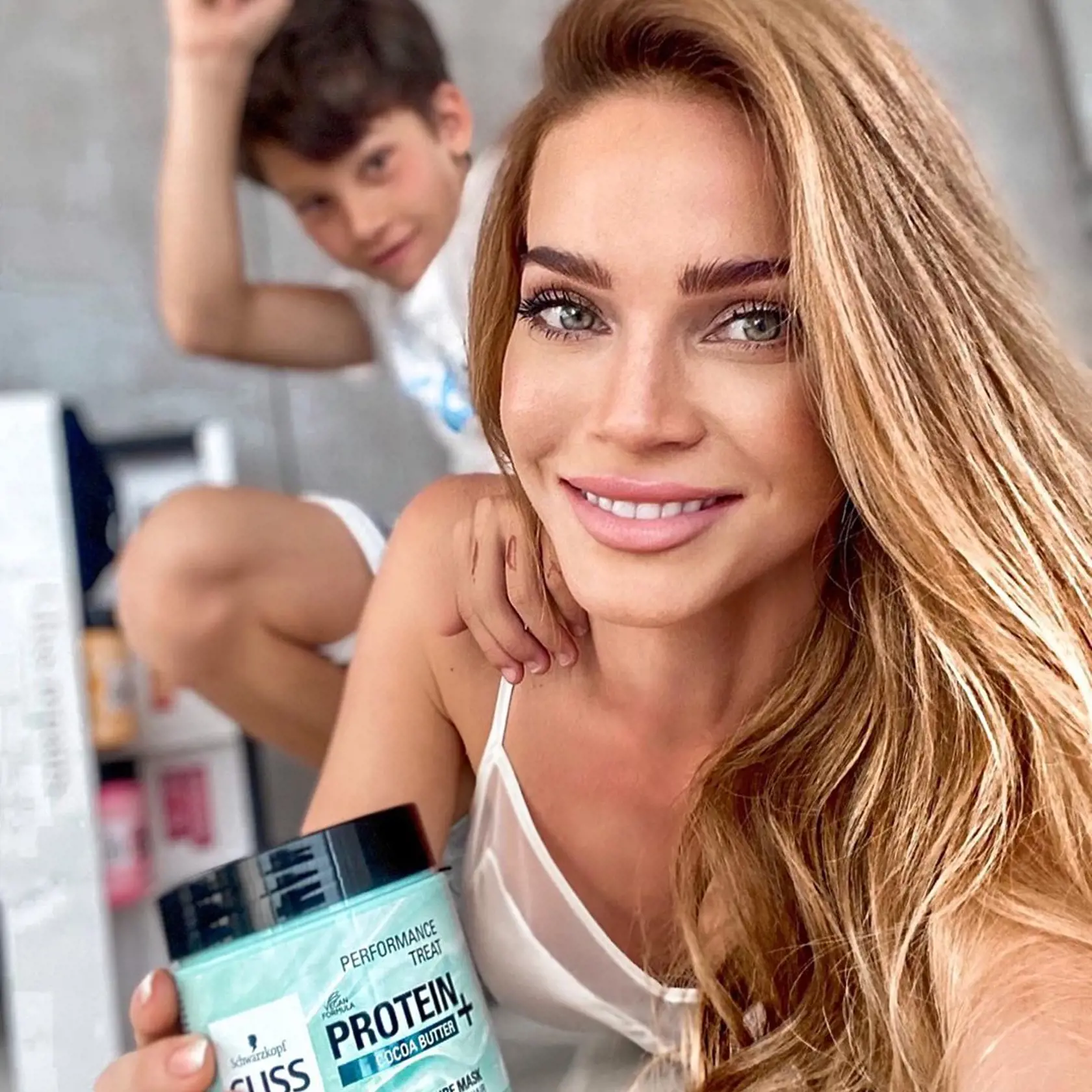 Verešová popri oddychu stihla urobiť reklamu aj množstvu kozmetických produktov.