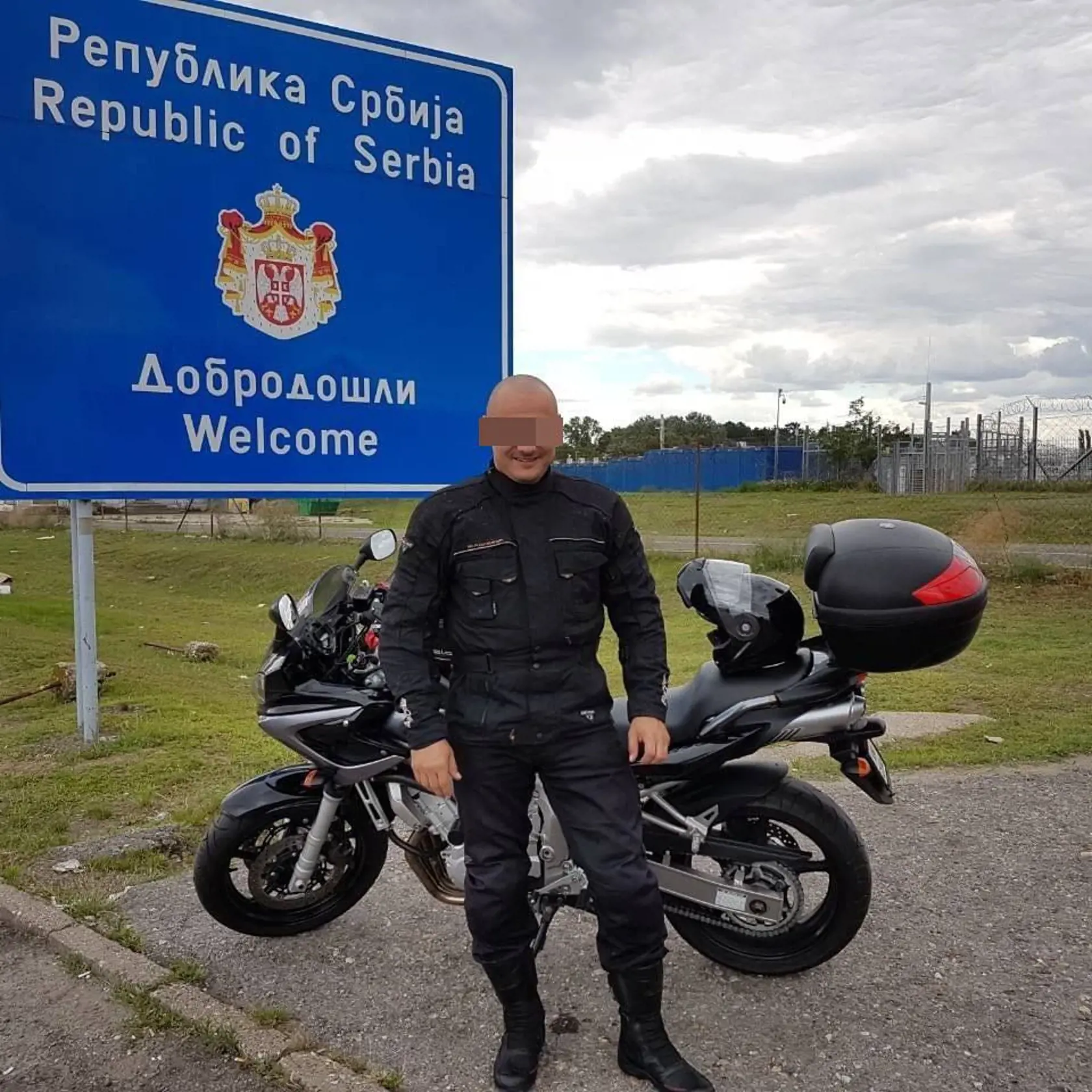Zadržali podozrivých v vraždy Jána Kuciaka a Martiny Kušnírovej.