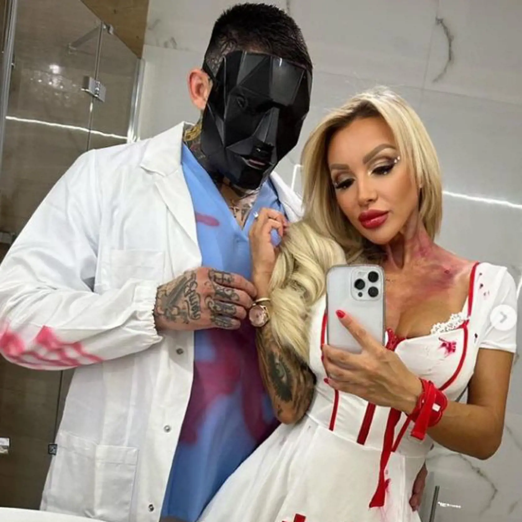 MMA bojovník Gábor Boráros s partnerkou Monikou.