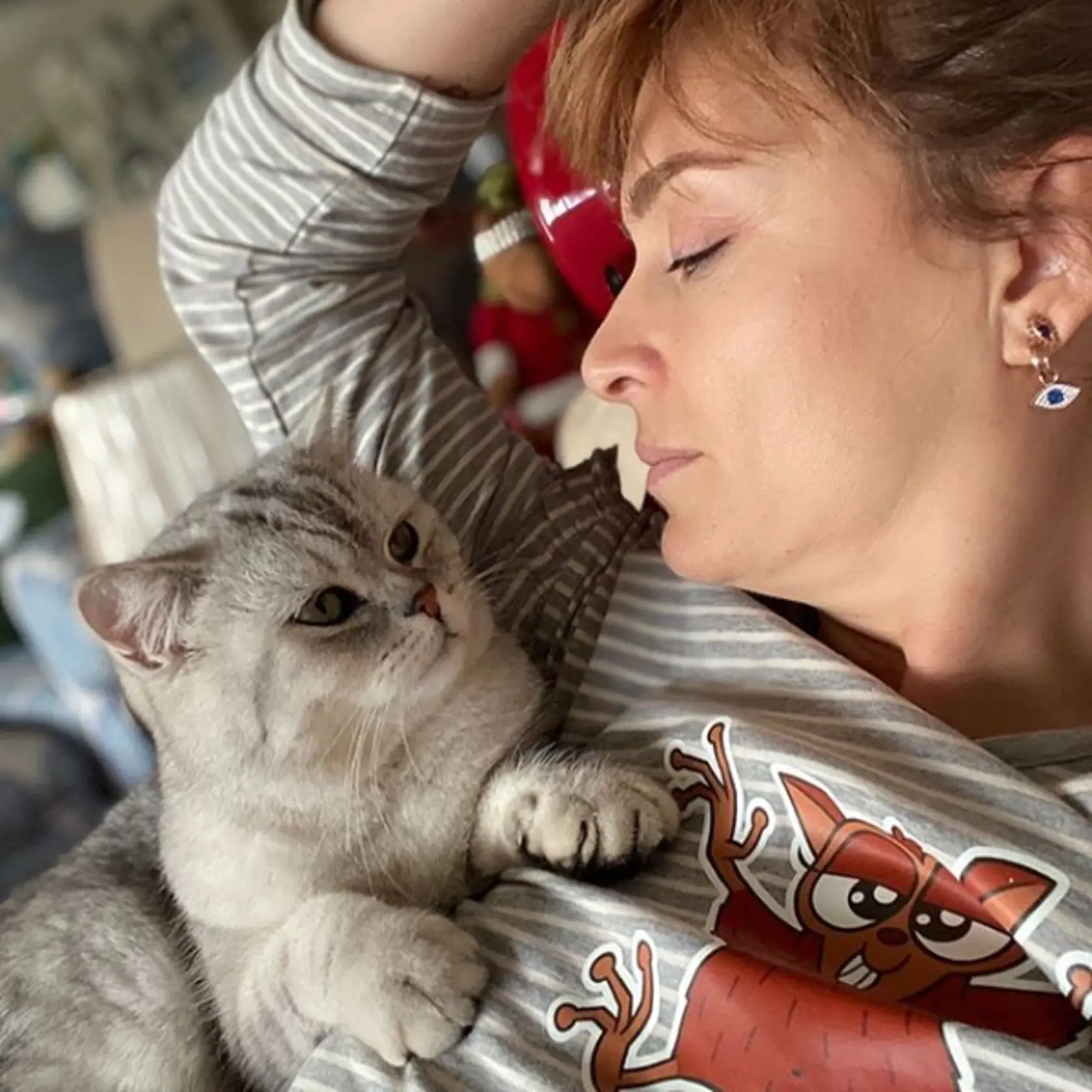 Ceydu Düvenci si diváci obľúbili v úlohe láskou sklamanej Bennu a zároveň najlepšej priateľky krásnej Šeherezády.