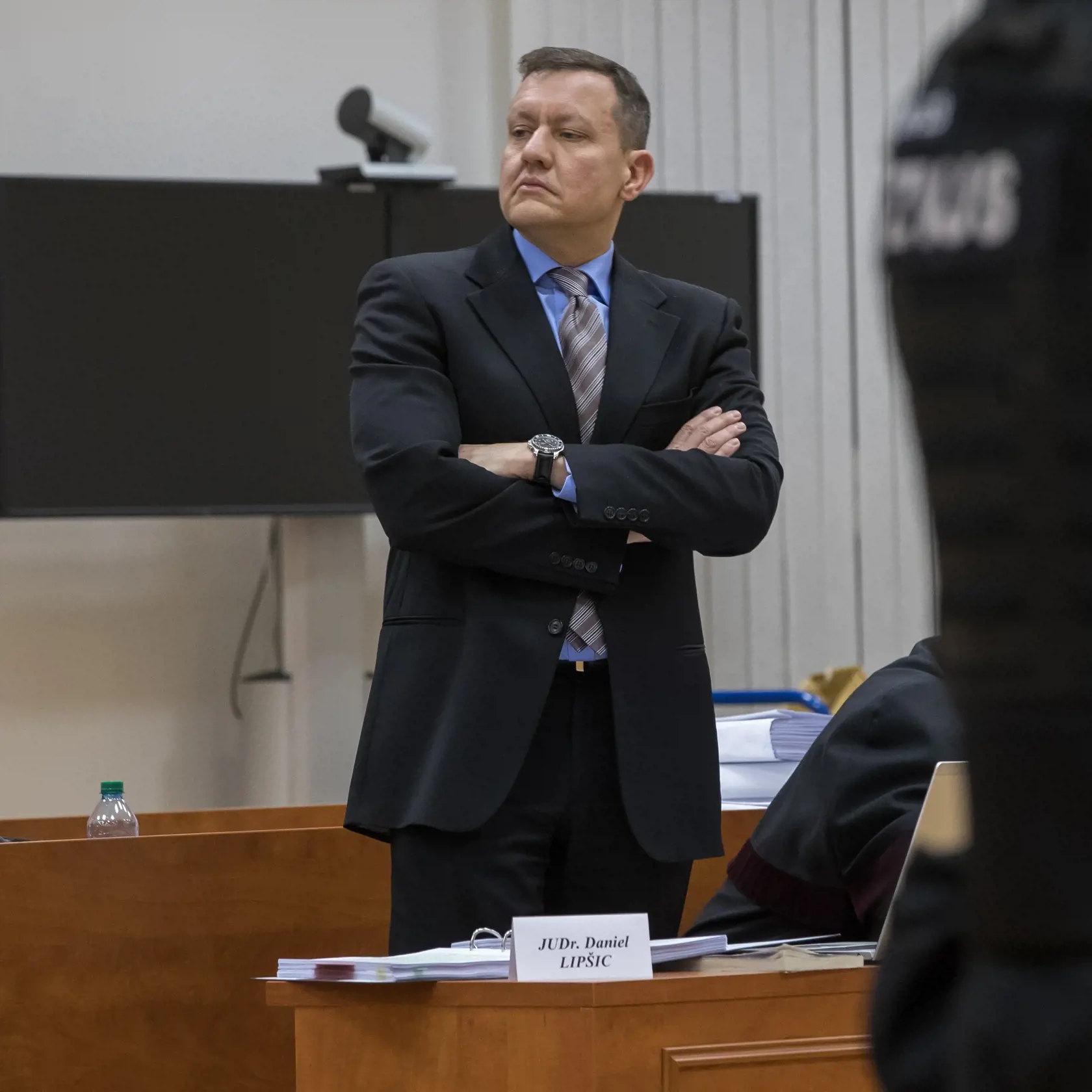 ADVOKÁT Podľa Daniela Lipšica si Norbert Bödör koleduje o obvinenie z krivej výpovede.