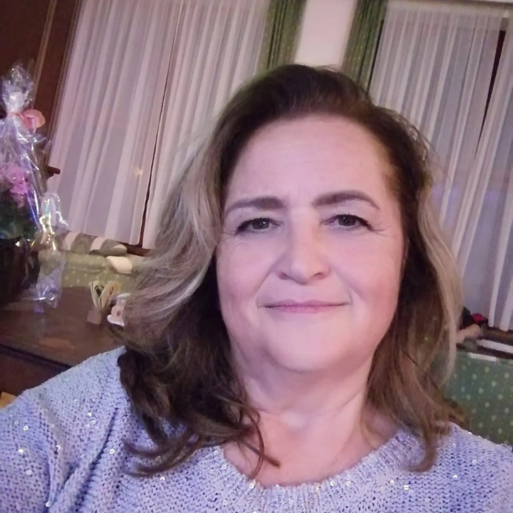 Dana Z.: „V hypermarkete cenovka s akciou a pod ňou cena bez akcie, čuduj sa svete, rovnaké ceny.“