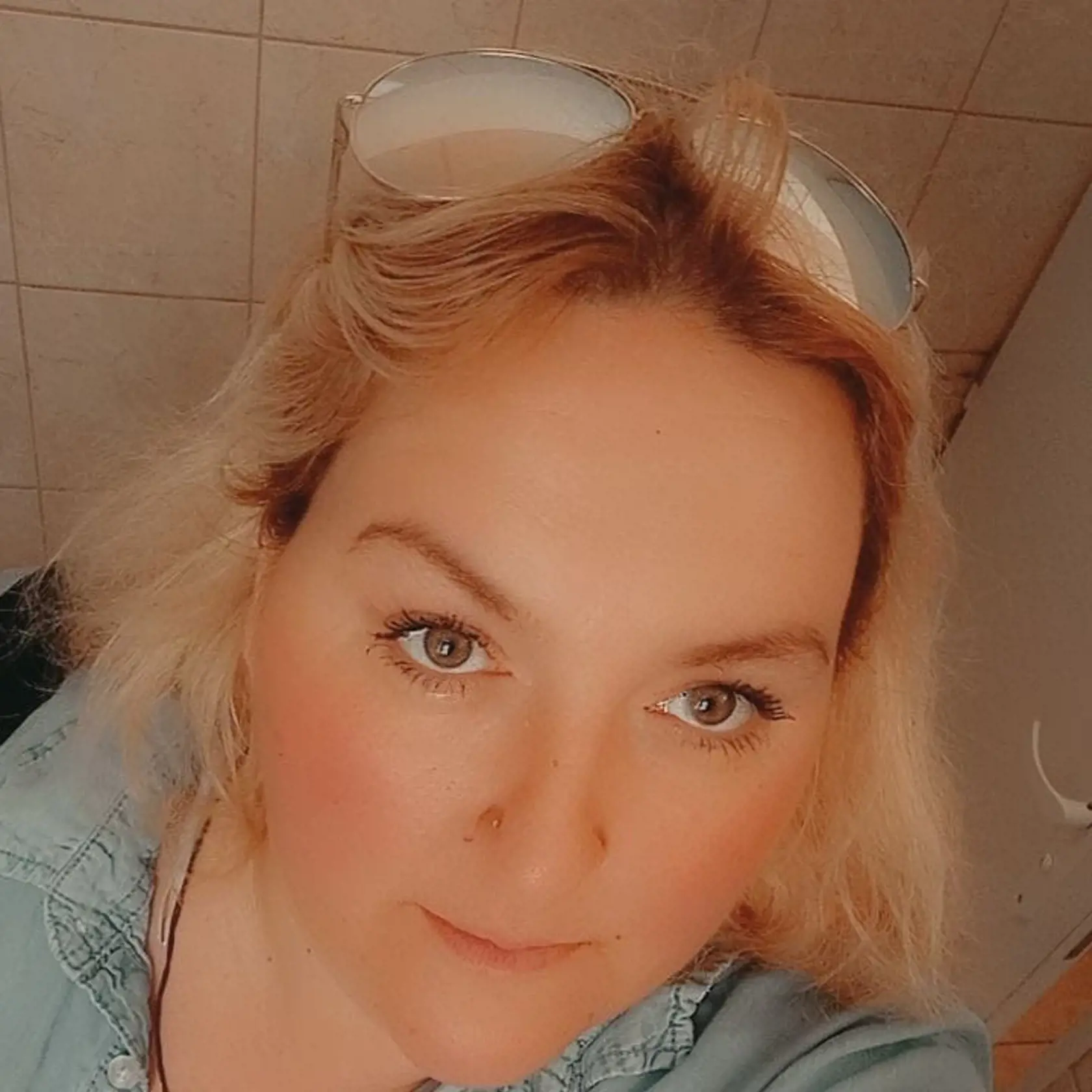 Lucia Z.: „Stolík do obývačky stál 89 eur, tak reku počkám na zľavu. Prišlo obdobie zliav a cena mi vyrazila dych. Bola škrtnutá 120-eurovka a nová cena 99 eur. “