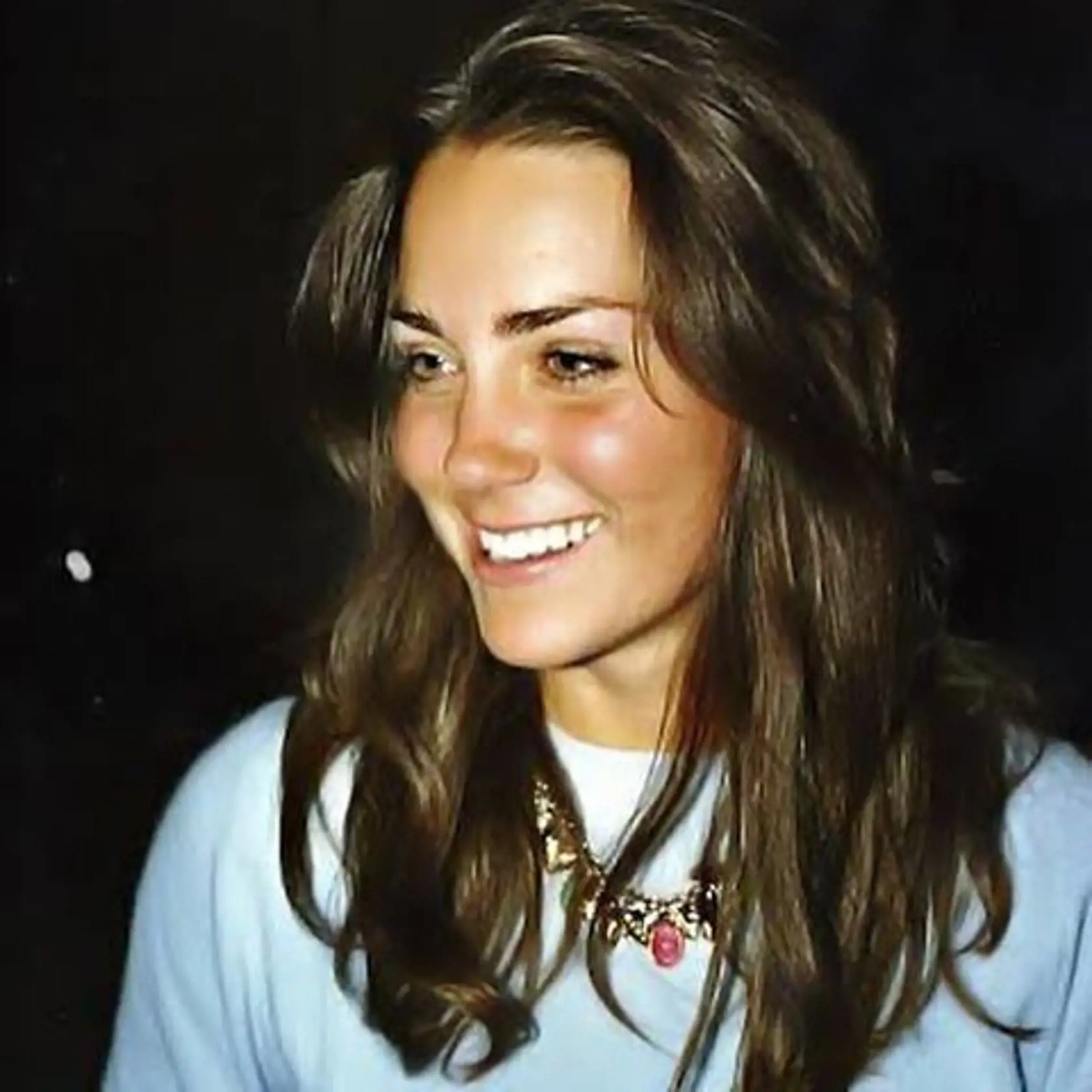 Vojvodkyňa Kate to vo svojich začiatkoch rozhodne nemala ľahké. Fotografi a novinári striehli na jej chyby na každom kroku.