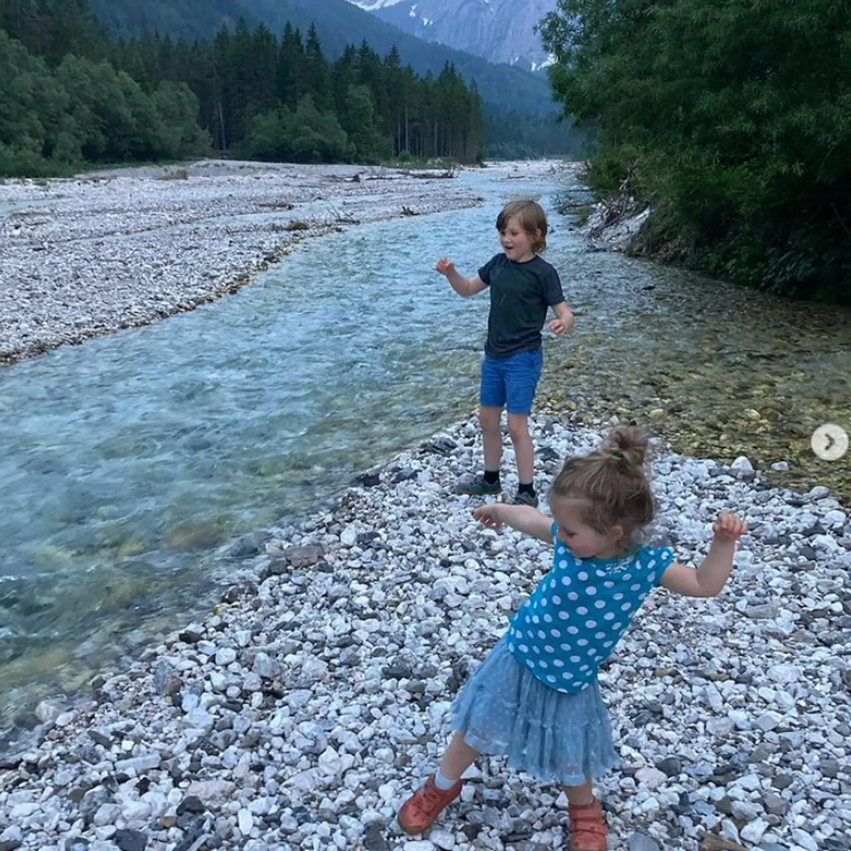 Katka Koščová si s rodinou užíva dovolenku v Benátkach. Pôsobia ako dokonalá retro rodinka...