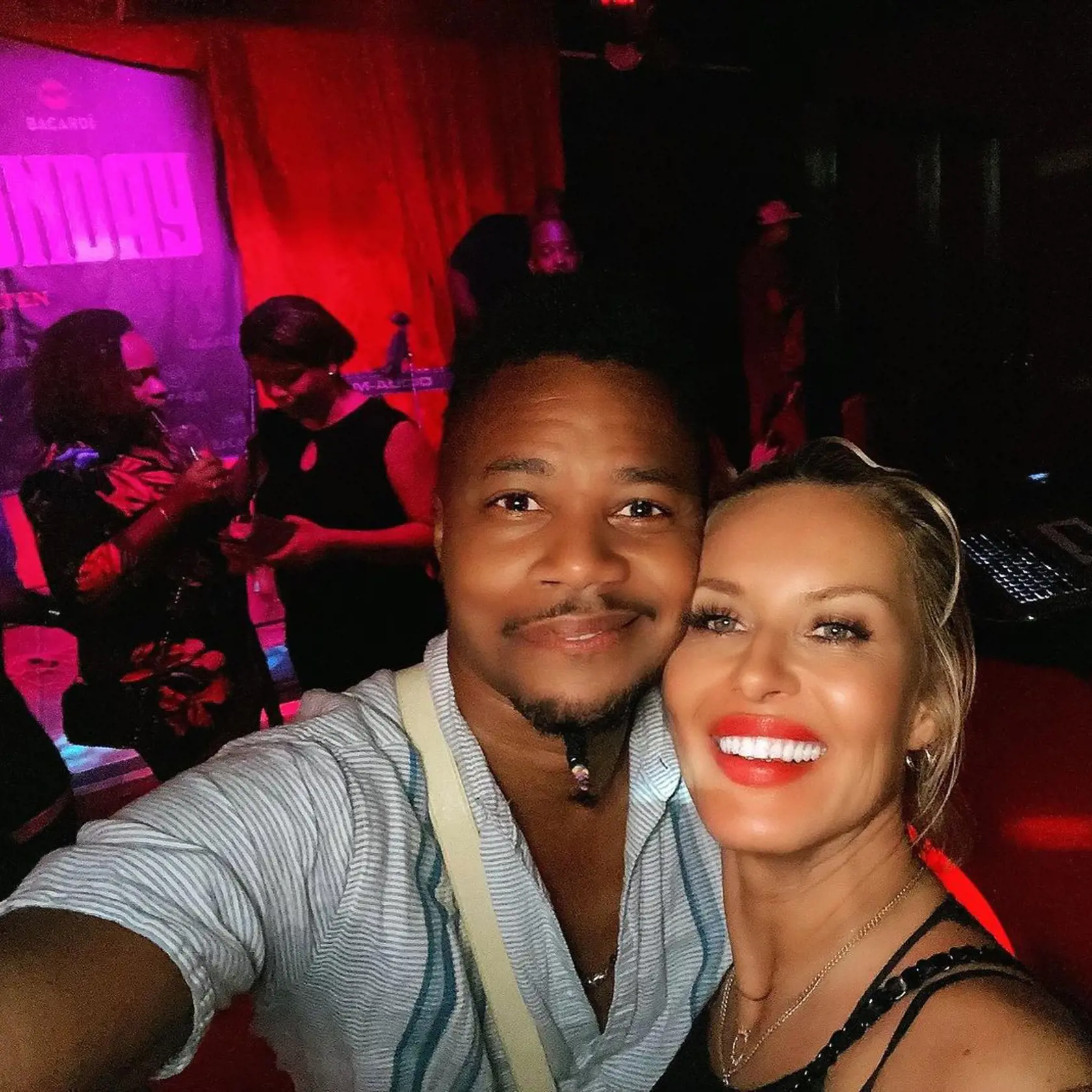 Extrémne "omladení". Cuba Gooding Jr a Simona Krainová.