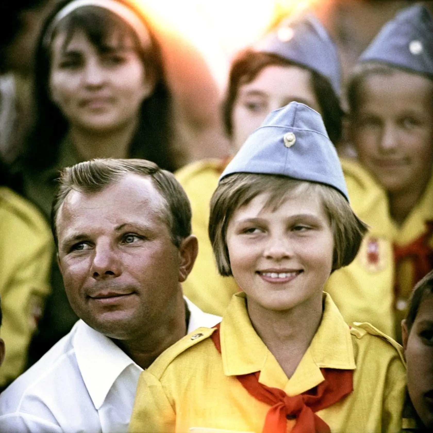 Svojho času navštívili tábor mnohé slávne osobnosti, medzi nimi aj Jurij Gagarin.
