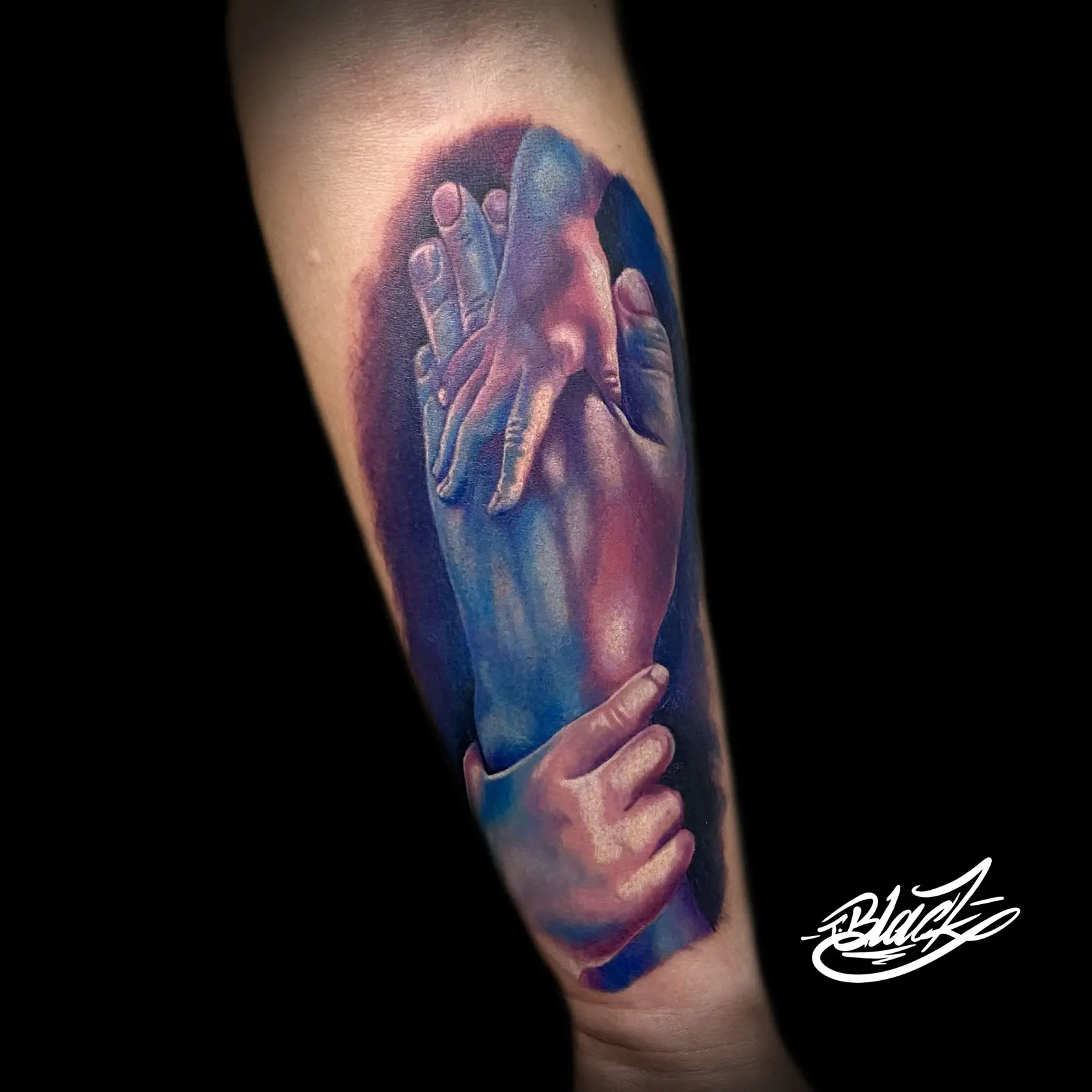 Medzi najviac vyhľadávané štýly patrí realistika, portréty, dotwork, blackwork, old school, new school, či neo-traditional, ale v poslednej dobe sú stále viac a viac v móde minimalistické tetovania, ako napríklad single line.