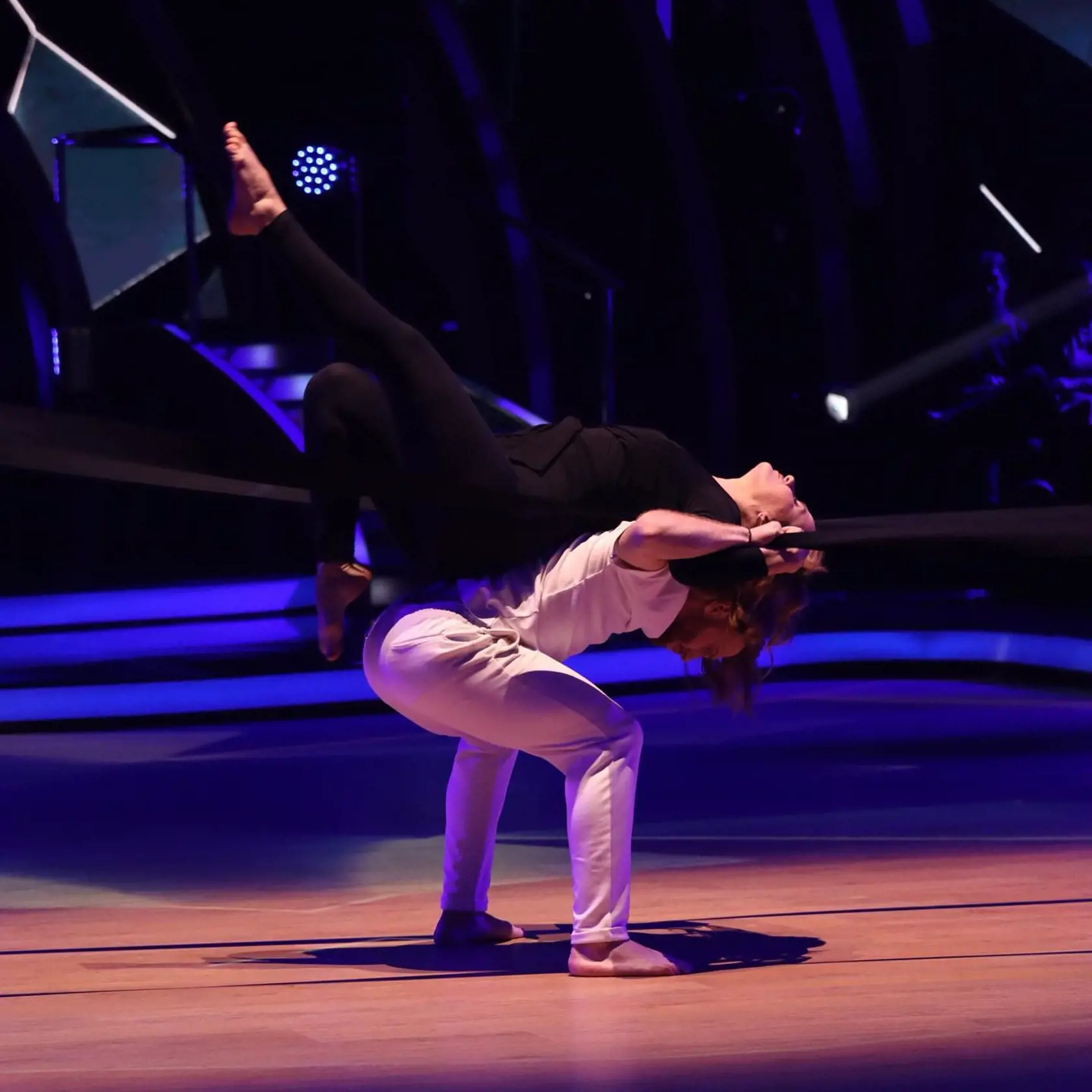 8. kolo Let's Dance: Zuzana Kubovčíková Šebová a Vilda Šír počas svojho vystúpenia.