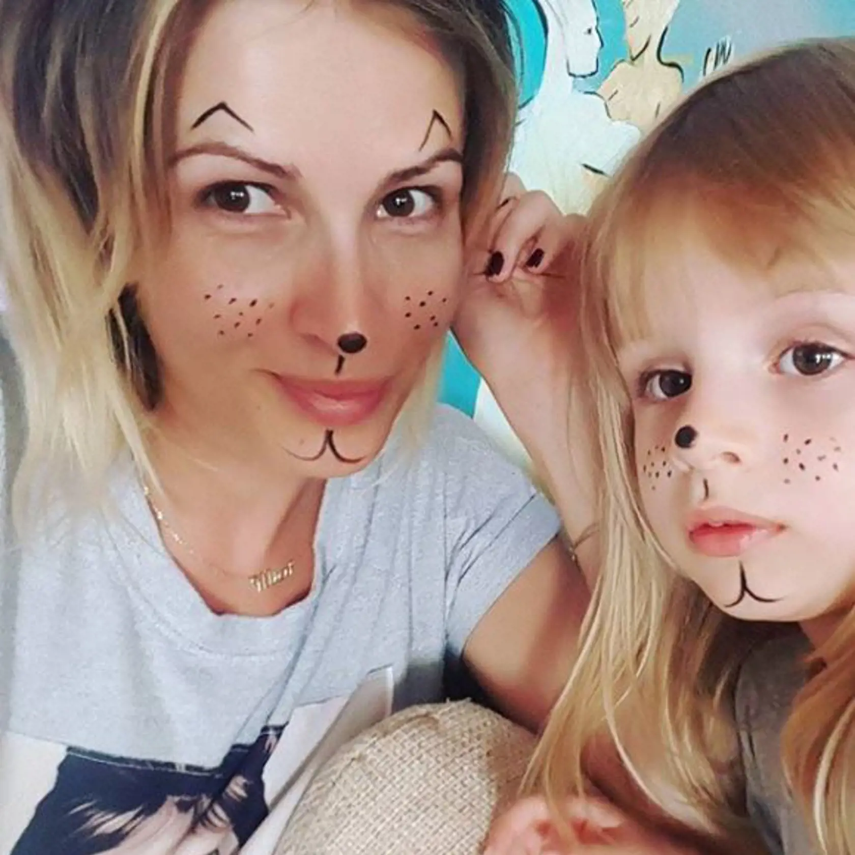 Miriam Kalisová a Martin Šmahel sú pyšnými rodičmi. Radosť im robí MIa, ktorá má 4 roky a zdedila krásu po oboch rodičoch!