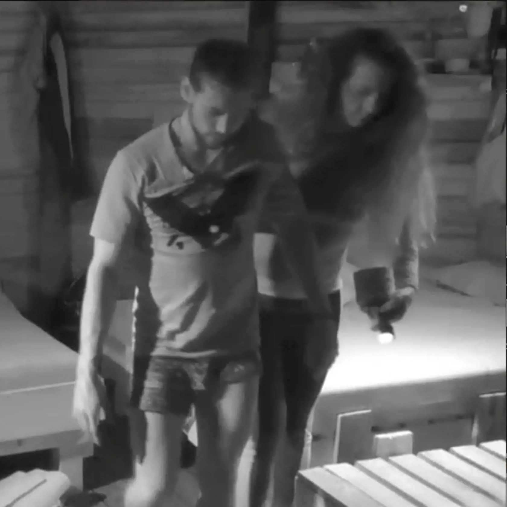 Táňa je chlap s vagínou, tvrdia súťažiaci Farmy.