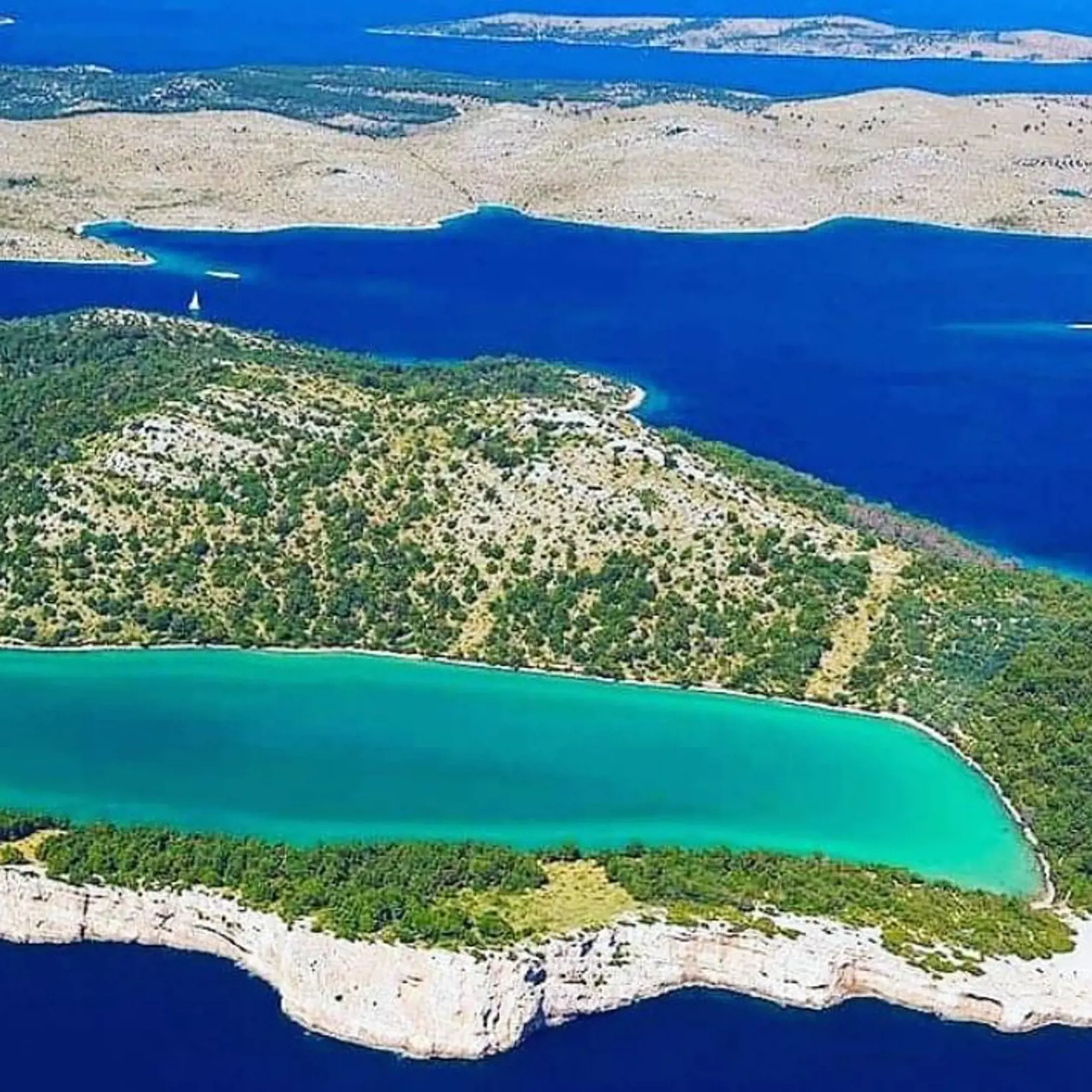 Chorvátsky prírodný park Telašćica sa nachádza na ostrove Dugi Otok.
