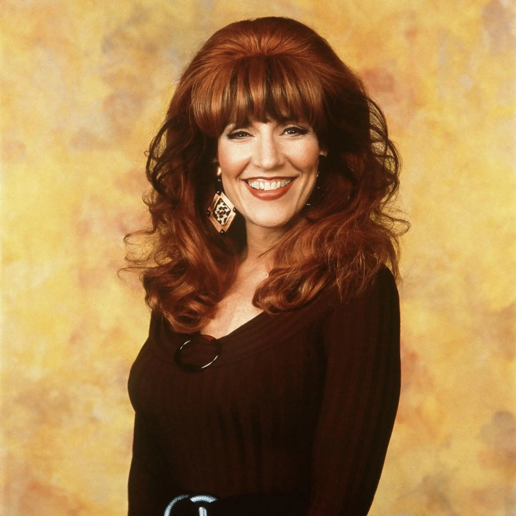 Katey Sagal v seriáli stvárňovala natupírovanú Peggy. 