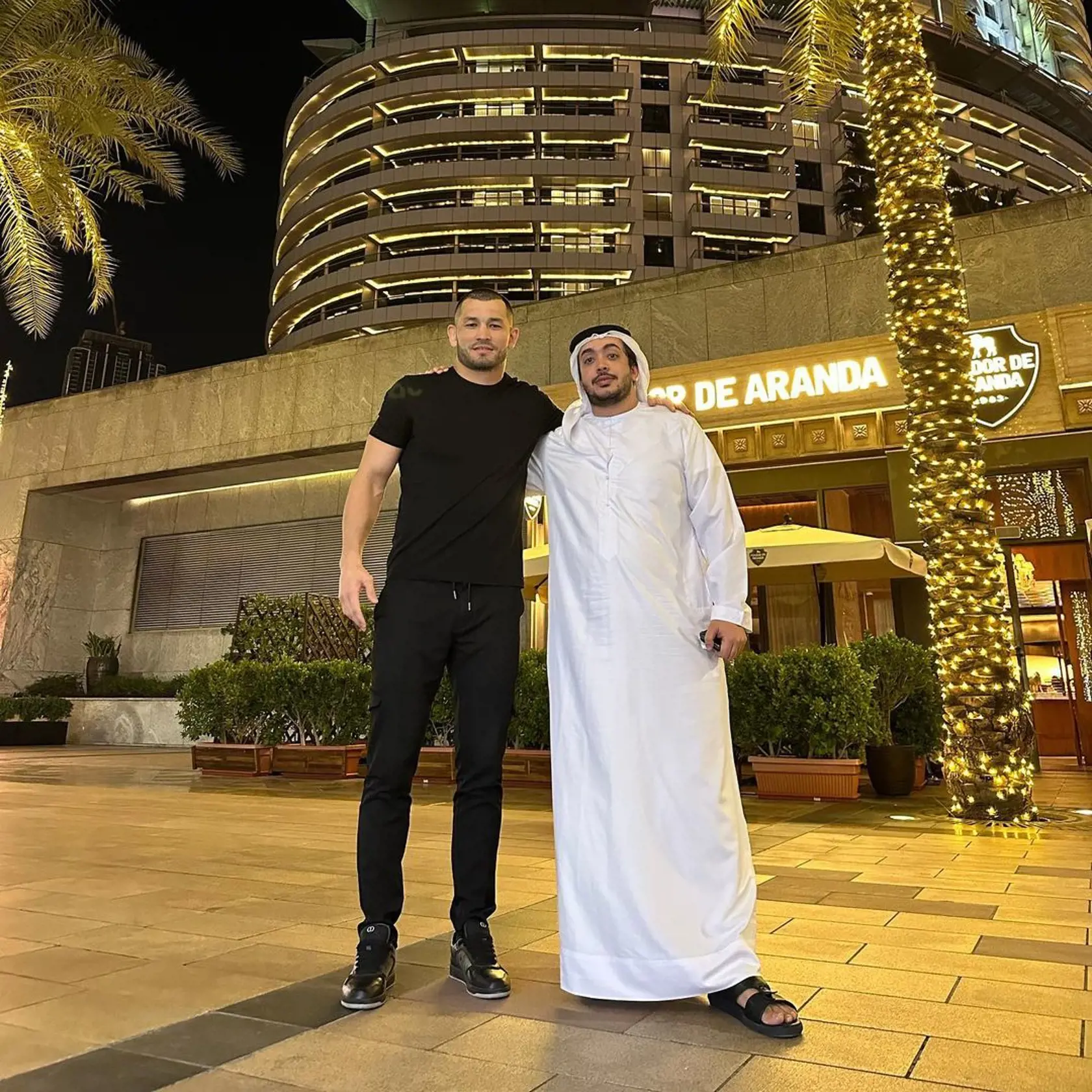 Makhmud Muradov dovolenkuje v Dubaji.