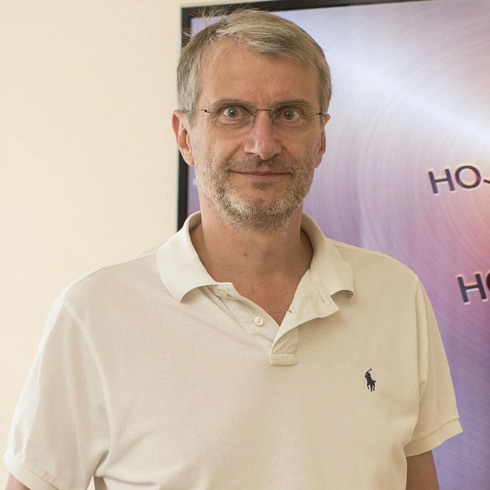 „Ako je z histórie známe, tá už raz vydláždila v Rusku cestu k jednej z najväčších diktatúr sveta. Bez parlamentnej podpory určite nebudem dláždiť cestu k moci nedemokratickým silám.