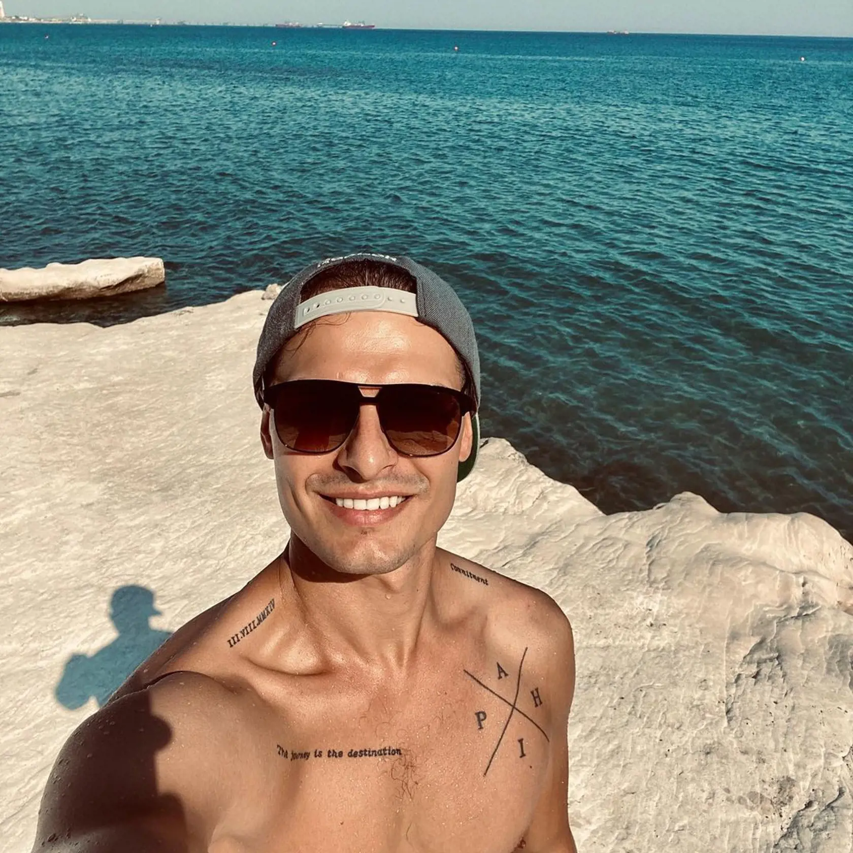 V minulosti sa Martin Koči prezentoval single životom.
