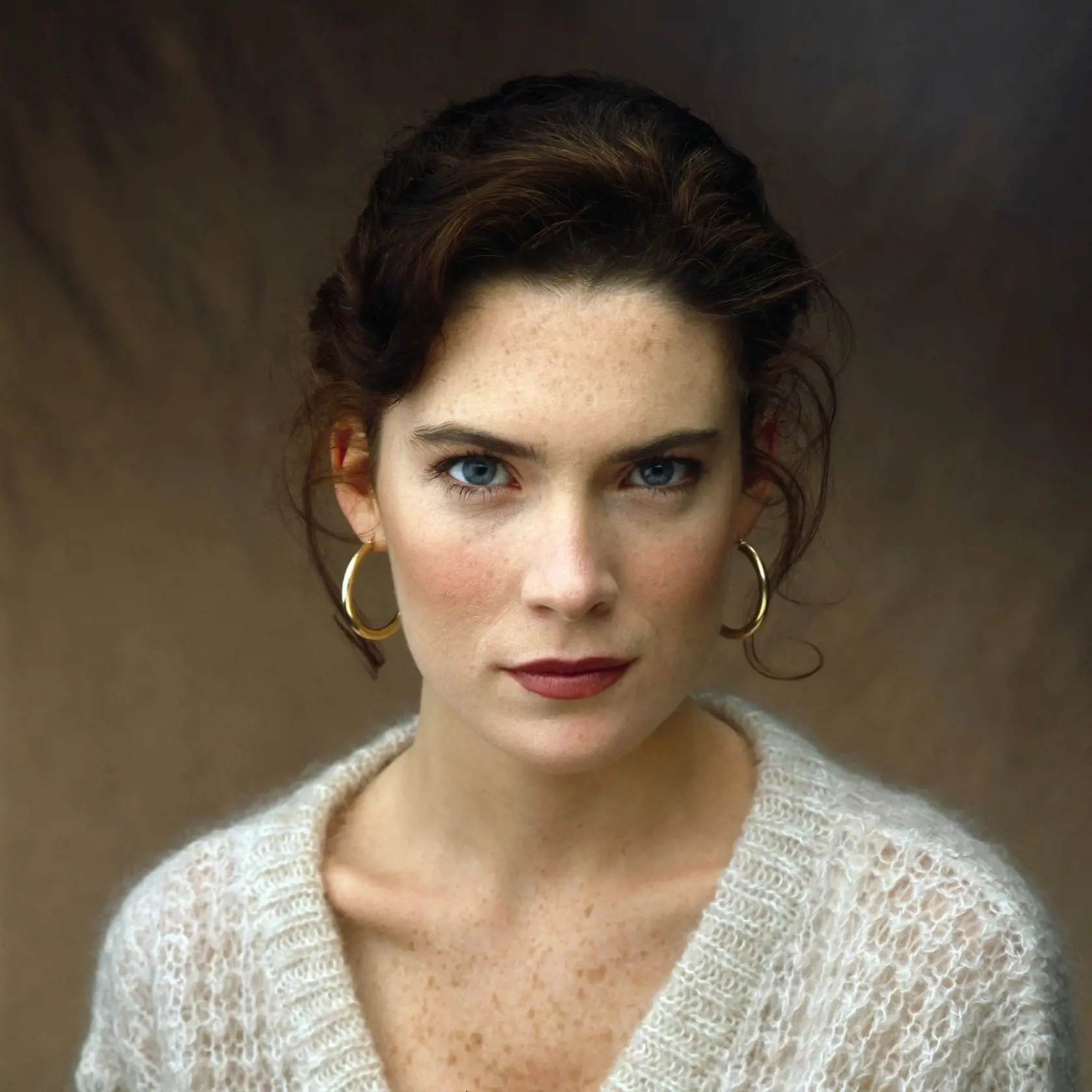 Lara Flynn Boyle sa predstavila ako Donna Hayward, Laurina najlepšia priateľka.