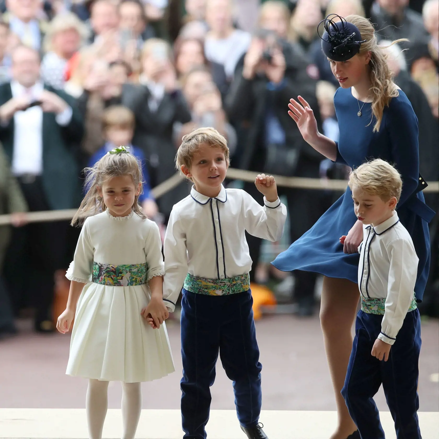 Princezná Charlotte a princ Geirge na svadbe princeznej Eugenie.