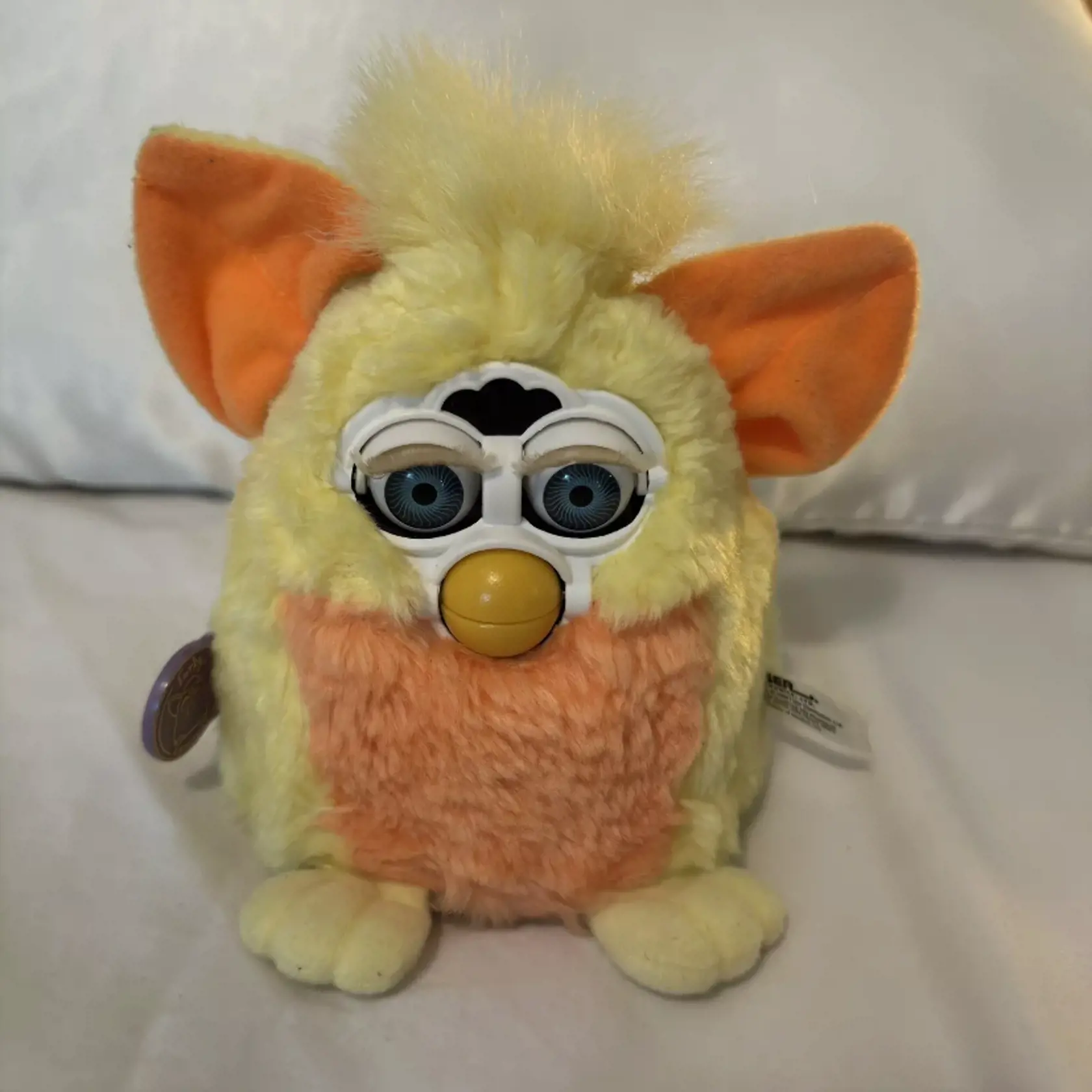 Robotické plyšáky Furby tiež poľahky predáte. Najcennejší dúhový variant od americkej značky Kid Cuisine môže vyniesť 870 až 2 200 eur.