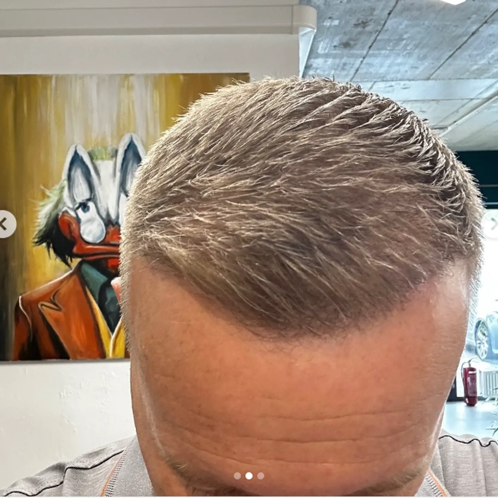 Najnovšie zábery Borisa Kollára, na ktorých sa pochválil vlasmi. S výsledkom je spokojný a ako sám hovorí - funguje to.