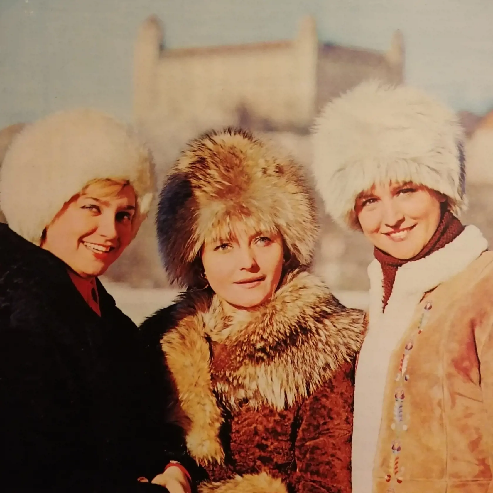S KOLEGYŇAMI V ROKU 1975 Zľava Nora Beňačková, Elena Galanová a Ada Straková.