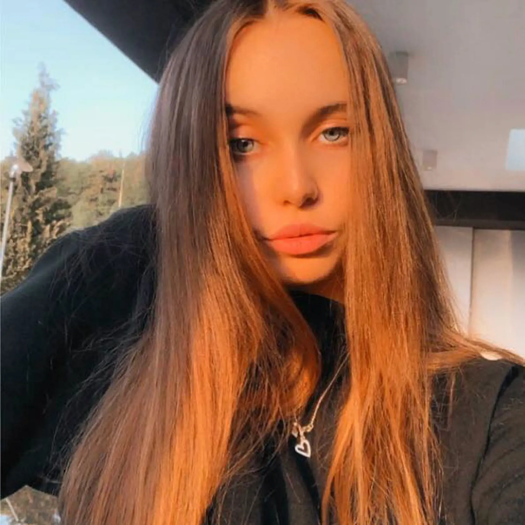 Zara Demitrová sa na otca veľmi podobá.