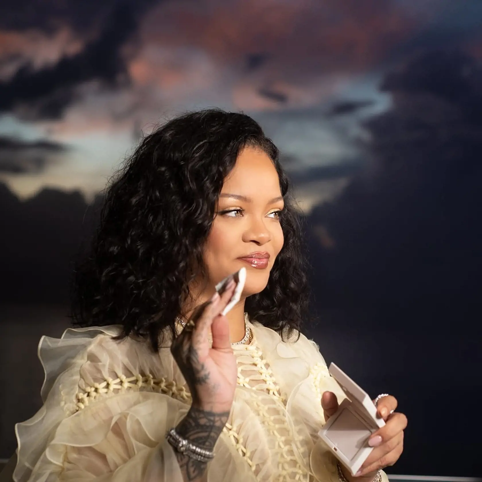 Rihanna zbohatla nielen na speve, ale aj na značke Fenty Beauty.