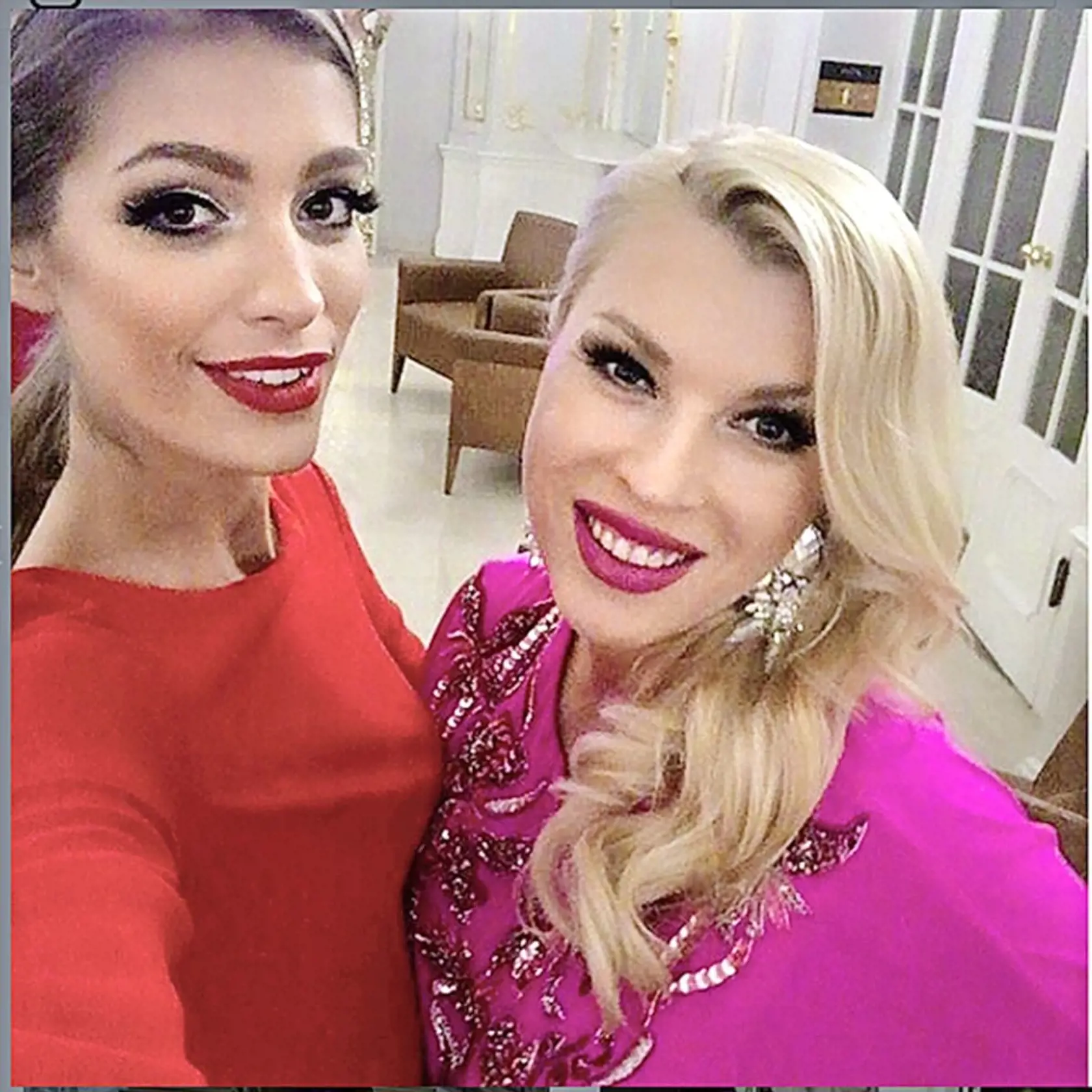 Gabriela Drobová, šéfka módnej televízie, si zobrala Jasminu pod ochranné krídla.
