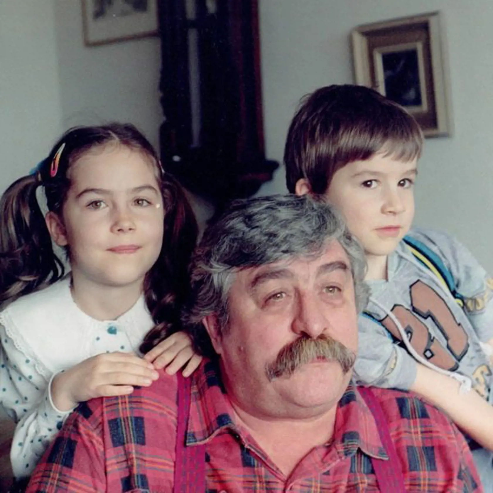 Herec s deťmi Luciou a Jánom.