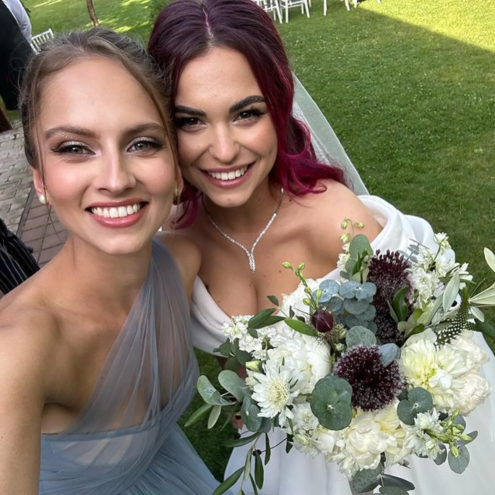 Tereza si spravila selfie s nevestou.