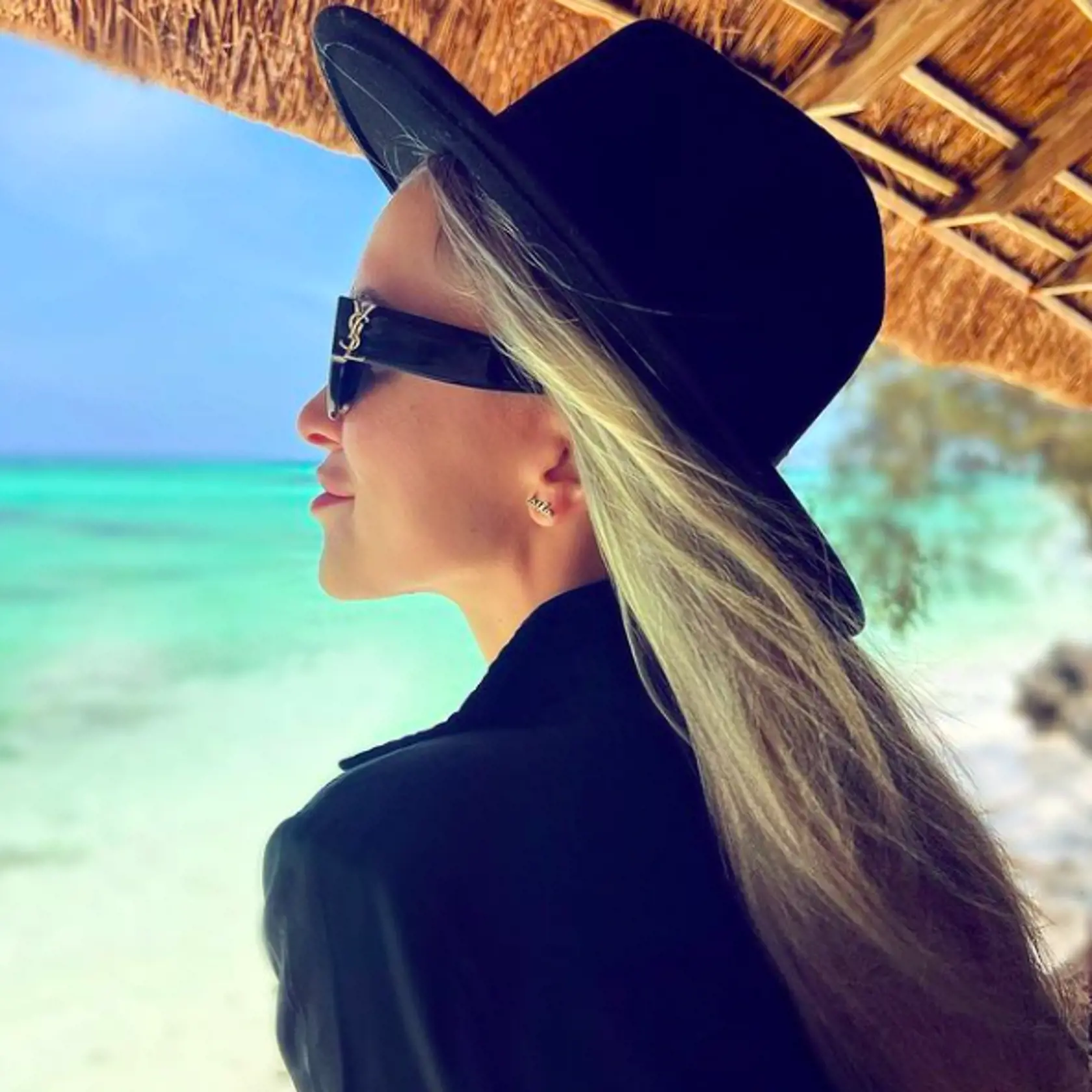 Zatiaľ čo na Ukrajine zúri vojna proti Rusku, sexica Slováková vycestovala na luxusnú dovolenku do exotiky.