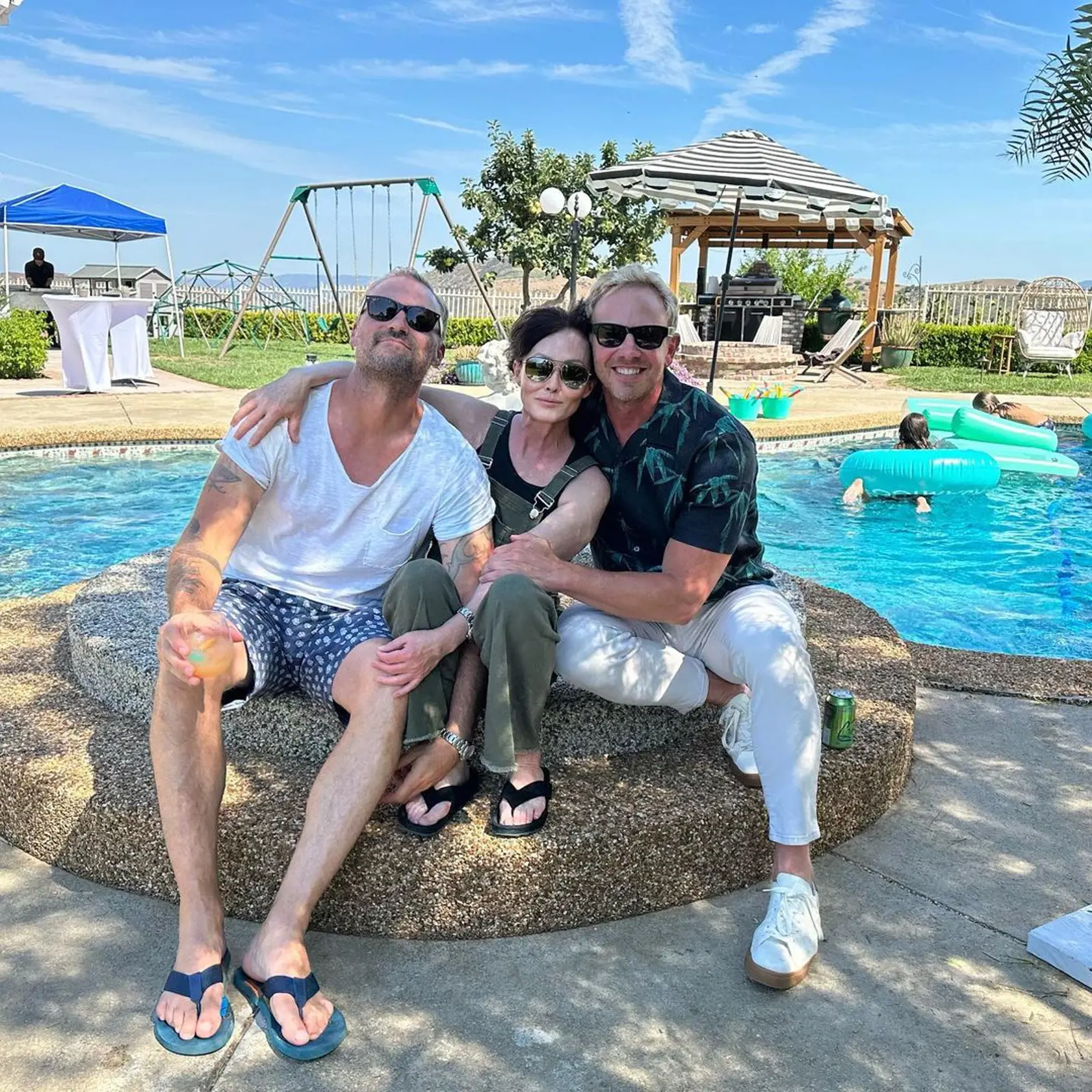 Herci z Beverly Hills 90210 opäť SPOLU! Takto podporili chorú BRENDU: Tá teda nevyzerá dobre