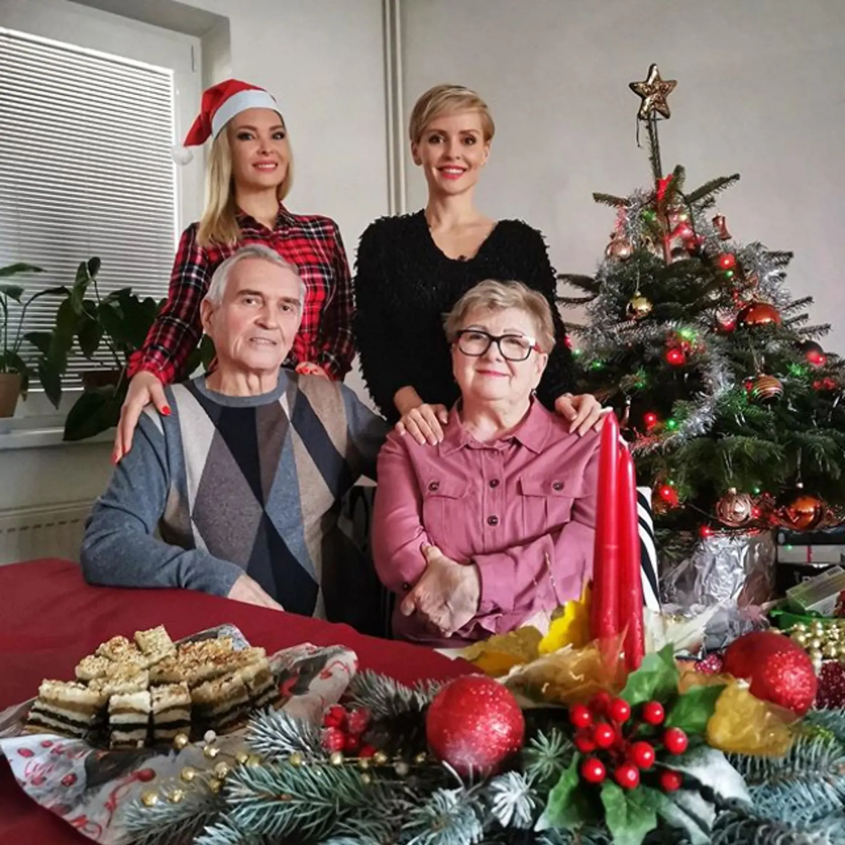 Kveta Horváthová a Lucia Barbošová s rodičmi.