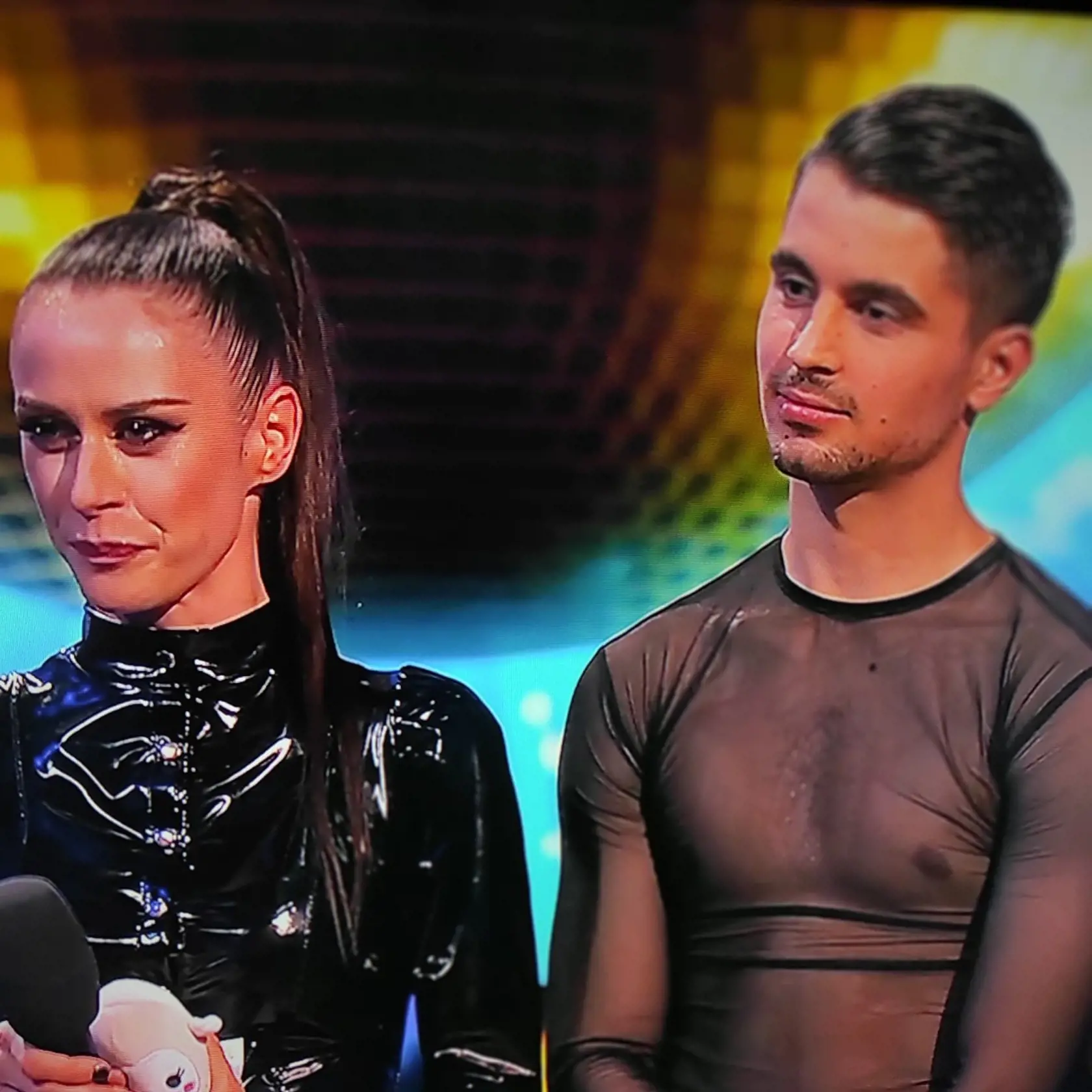 Adela si pri hodnotení Aničky a Jaroslava vybavila párenie dážďoviek.
