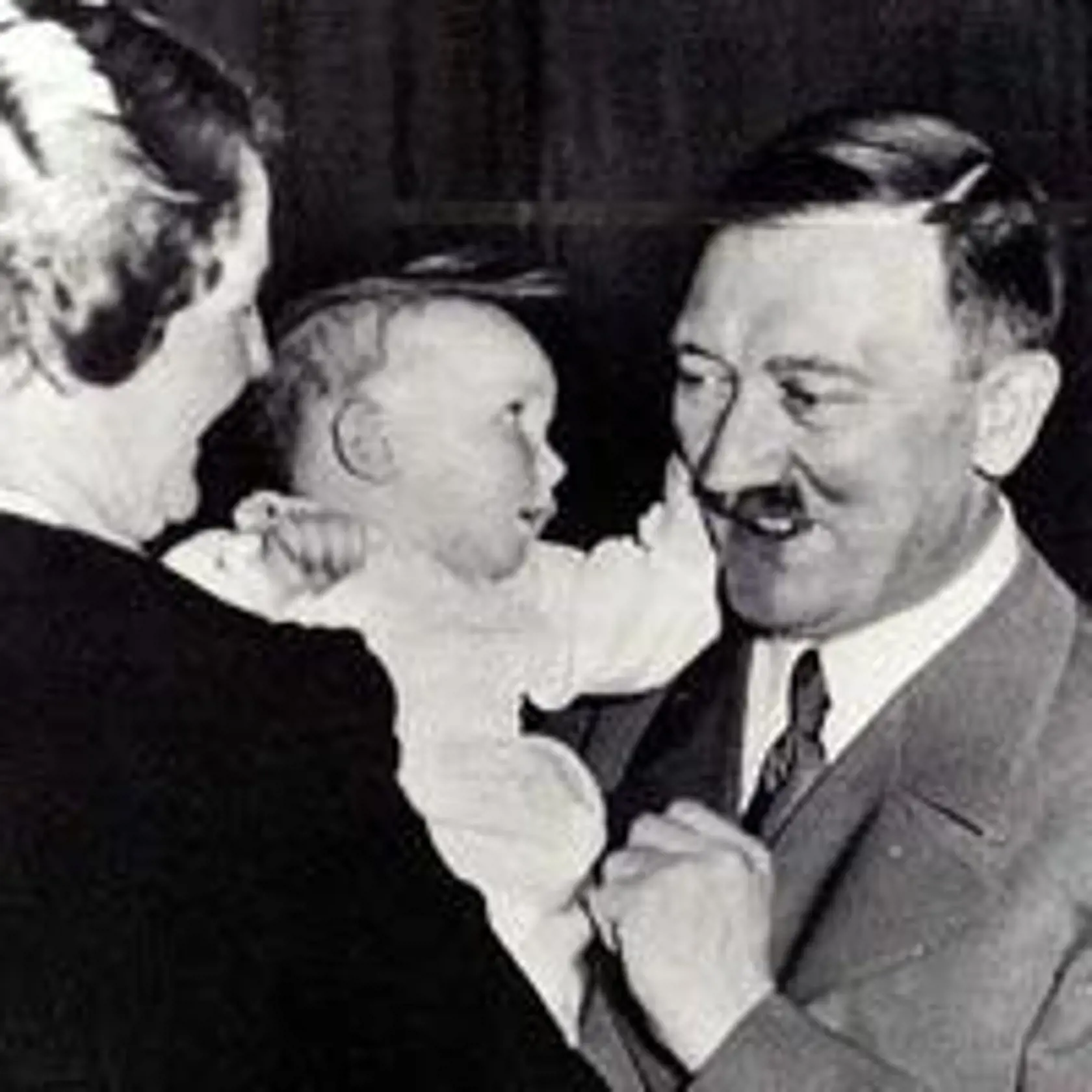 Príbuzní Adolfa Hitlera žijú a nechcú mať deti.
