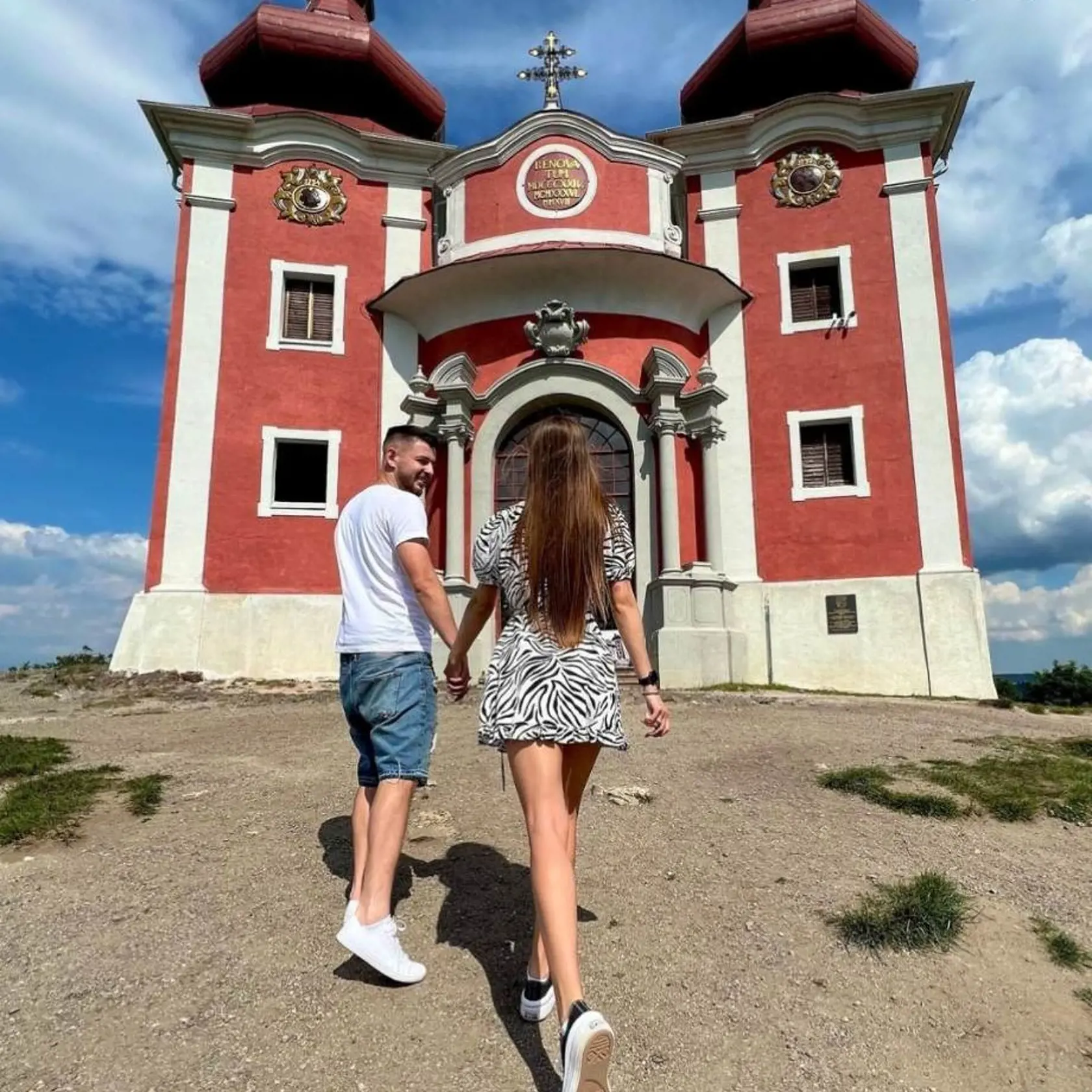 Po oznámení ich rozchodu si dvojica skočila na spoločnú večeru. Stále plánujú ostať dobrými kamarátmi.