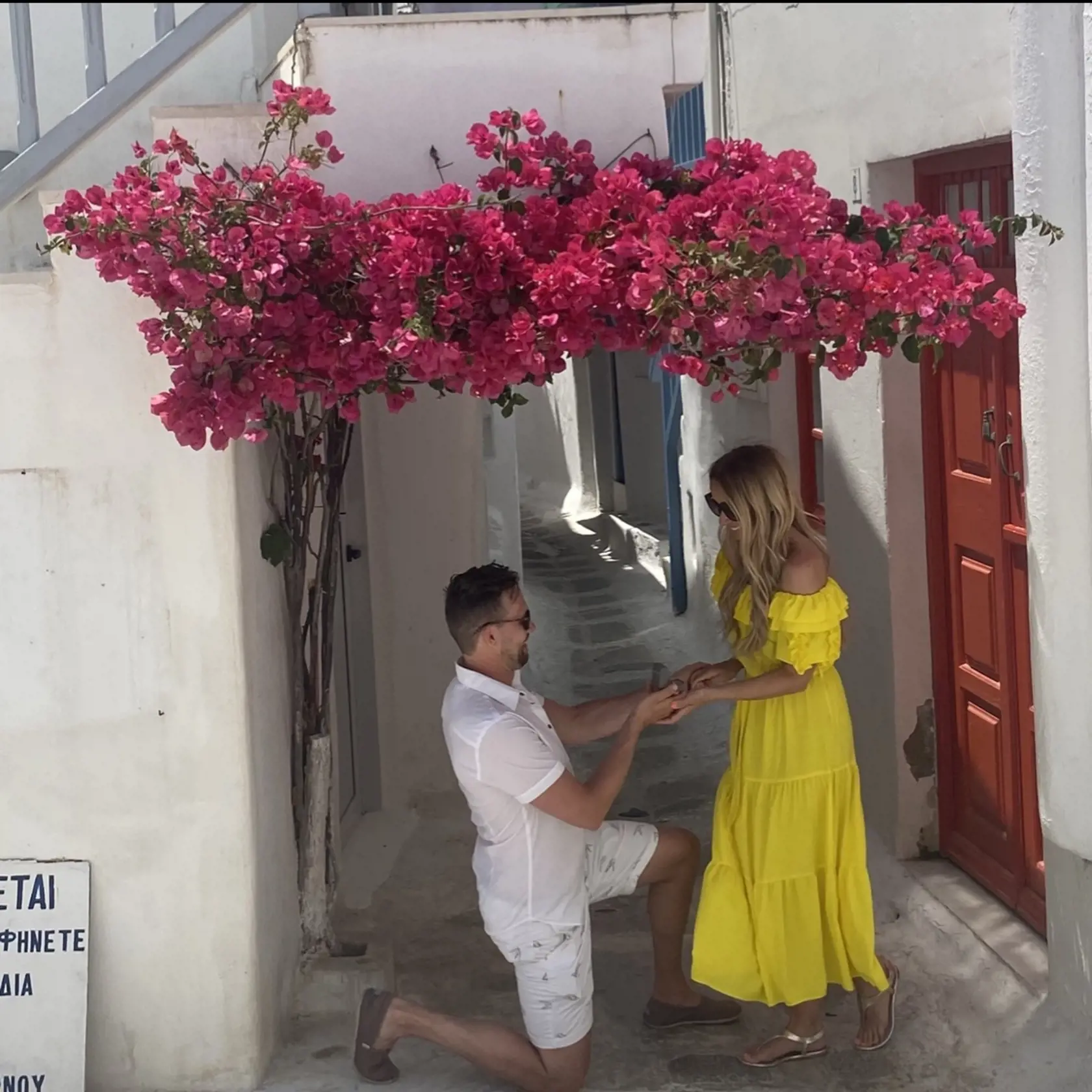 Juraj požiadal Galinu o ruku na romantickom gréckom ostrove Santorín.