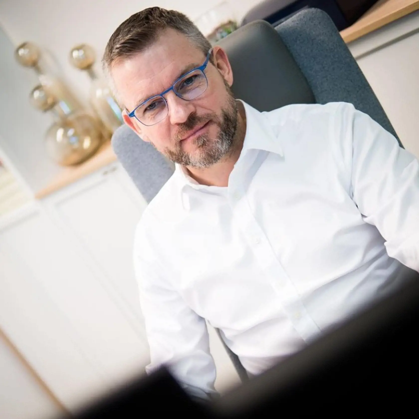 Peter Pellegrini zásobuje sociálne siete svojimi feši fotkami,