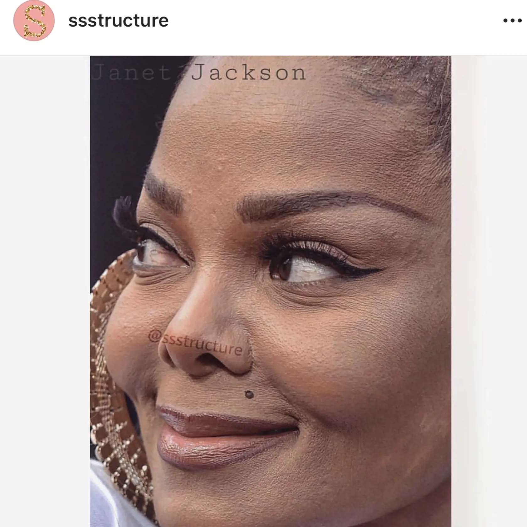 Toto je tvár Janet Jackson.