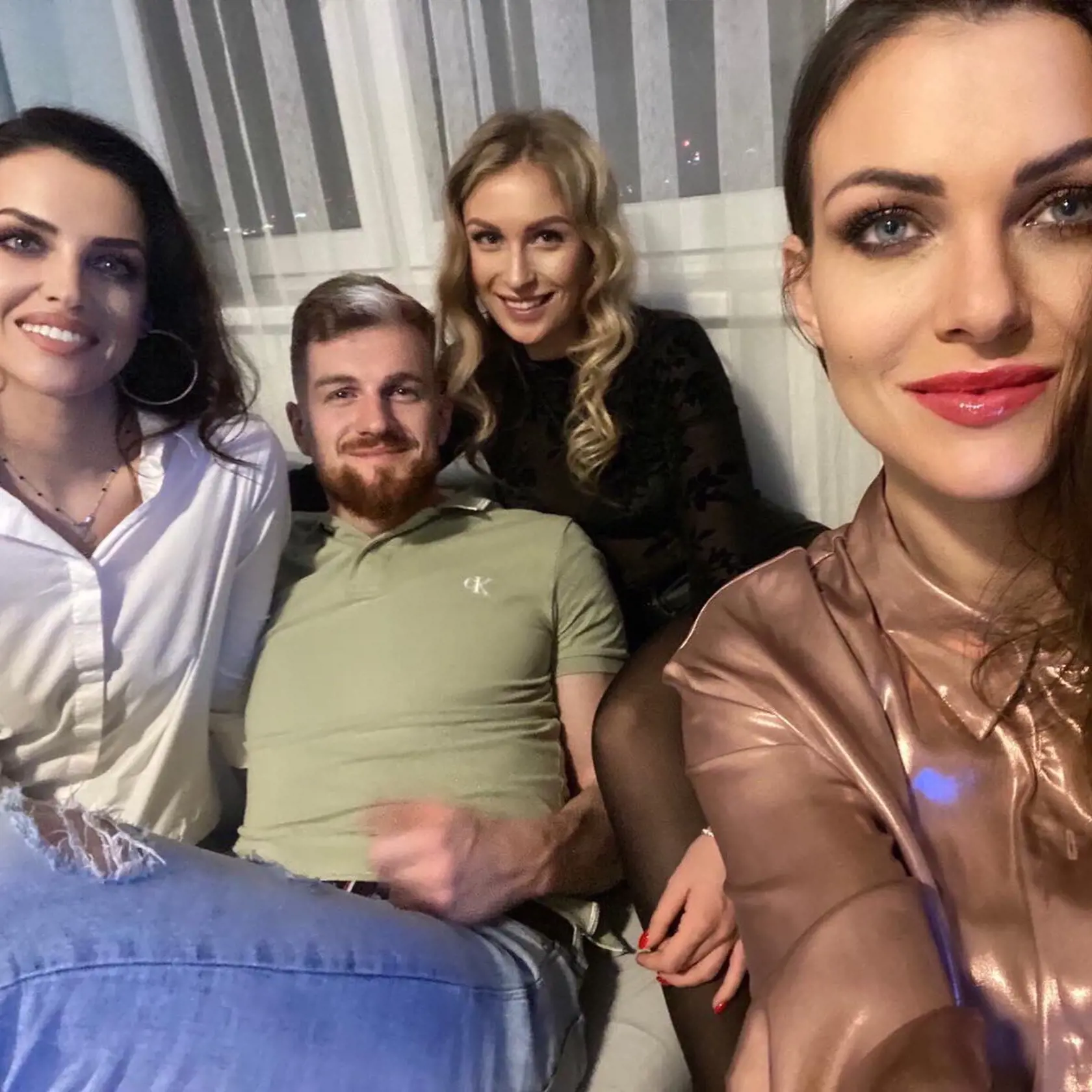 Maťa je susedkou s vlastným bratom a jeho partnerkou.