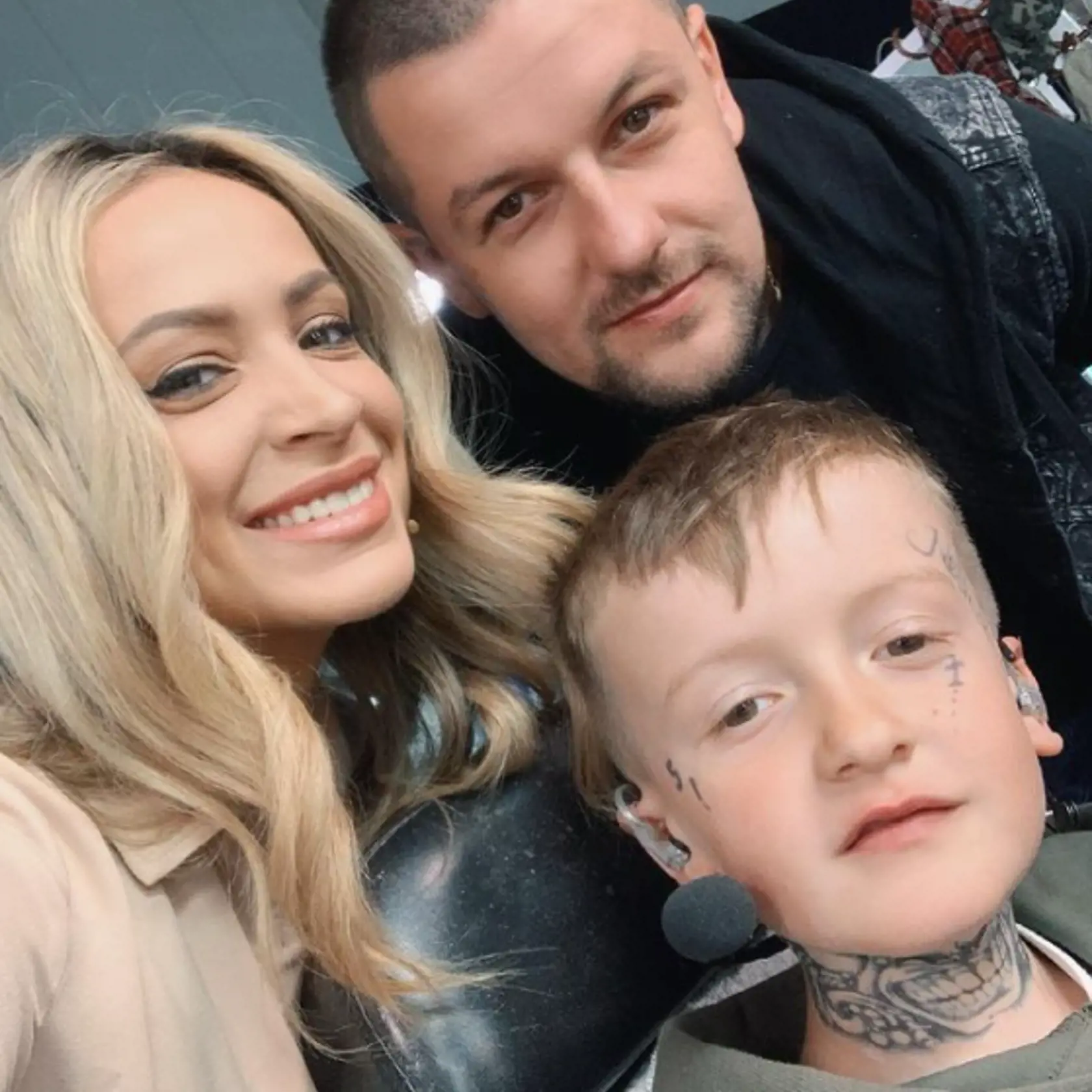 Dominika so svojimi dvomi Peťkami