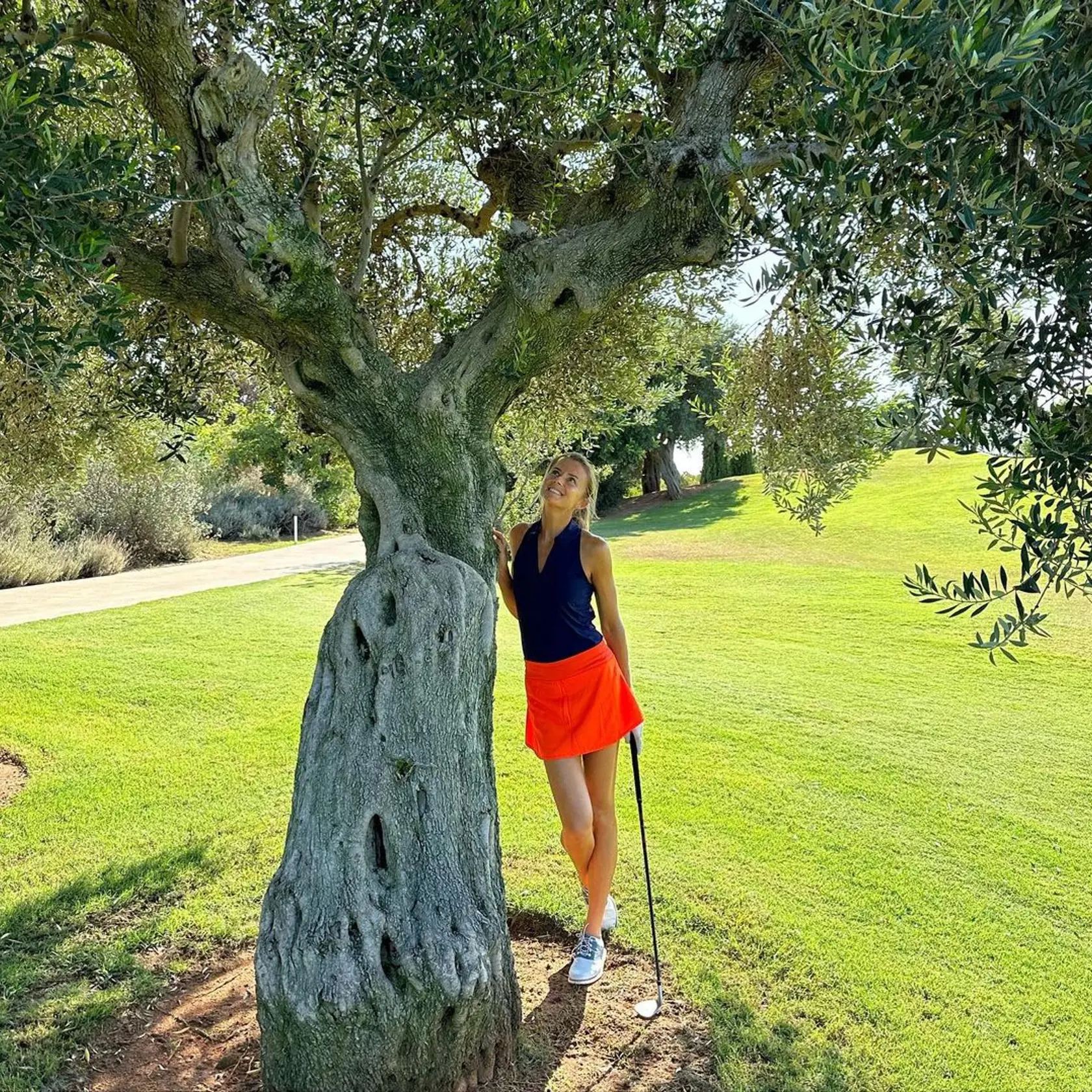 Daniela si figúru udržiava aj golfom, pri ktorom nachodí kilometre.