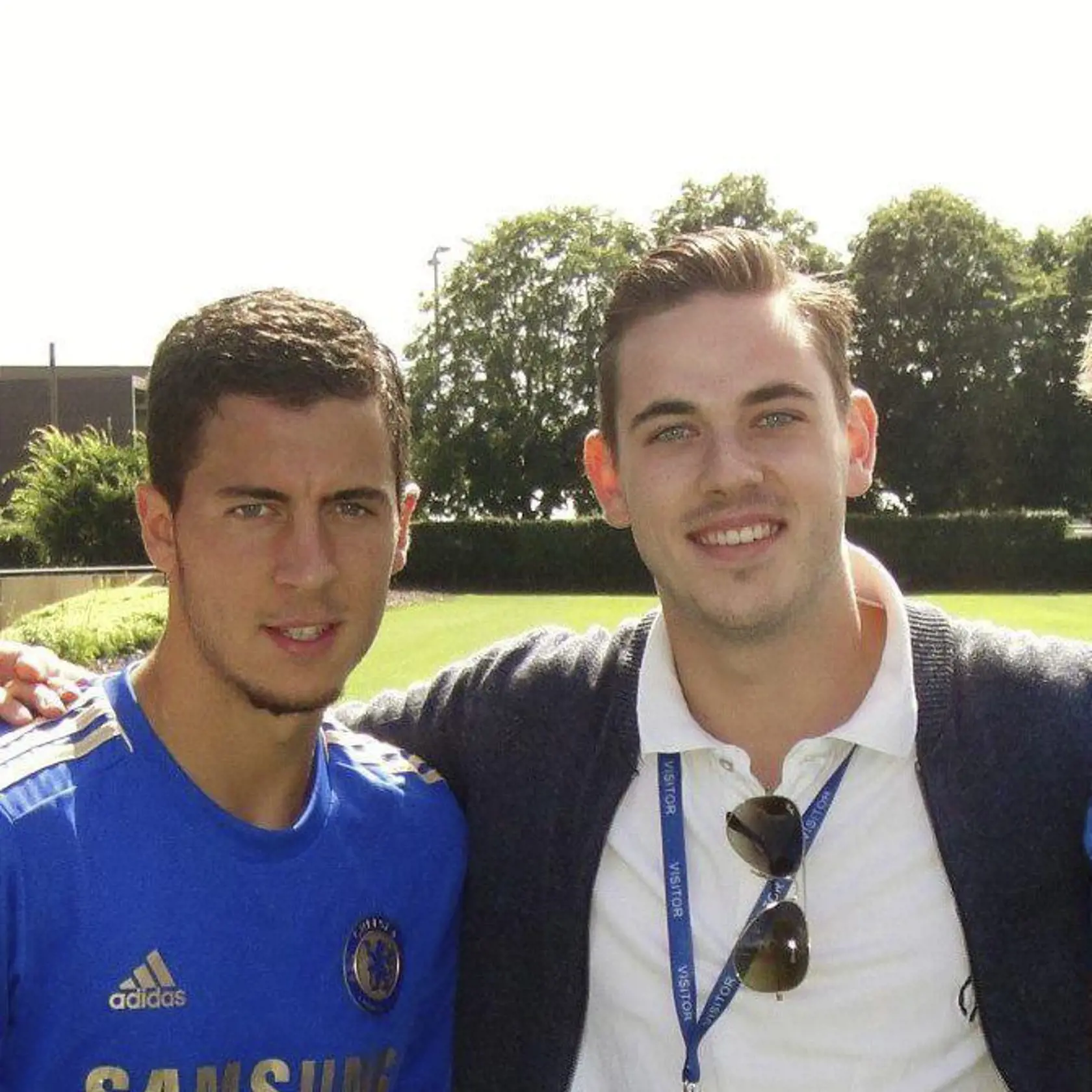 Chris s Edenom Hazardom z tímu Chelsea FC.