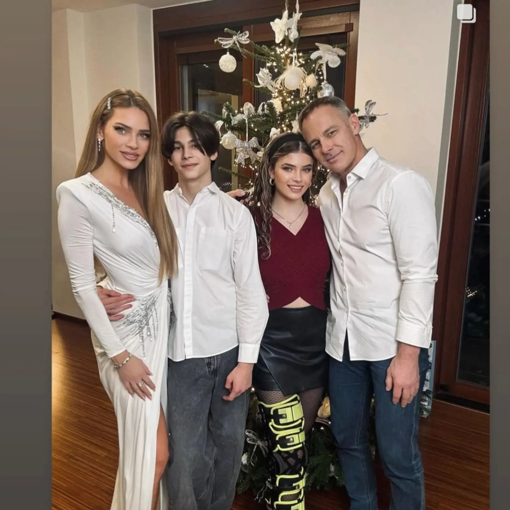 Andrea Verešová s rodinkou počas posledných Vianoc