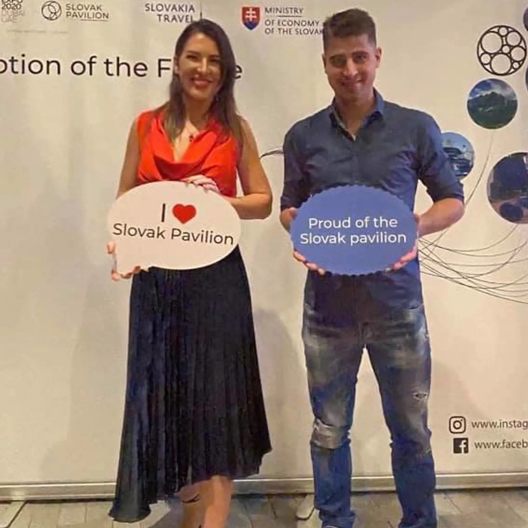 Trojnásobný majster sveta v cestnej cyklistike Peter Sagan prišiel do slovenského pavilónu na Expo Dubaj 2020, kde ho privítala komisárka pre EXPO Dubaj Miroslava Valovičová.