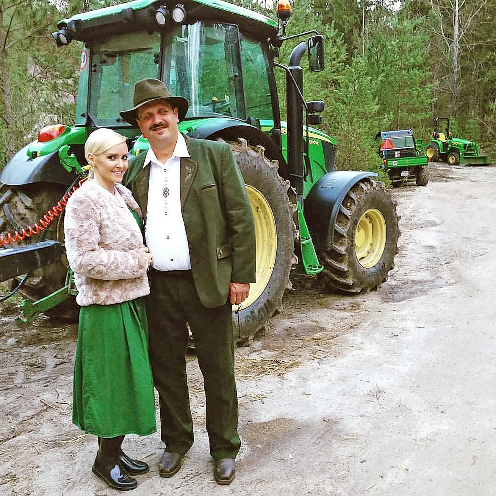 S hospodárom Martinom Bagarom nakrútila 8 sérií Farmy.