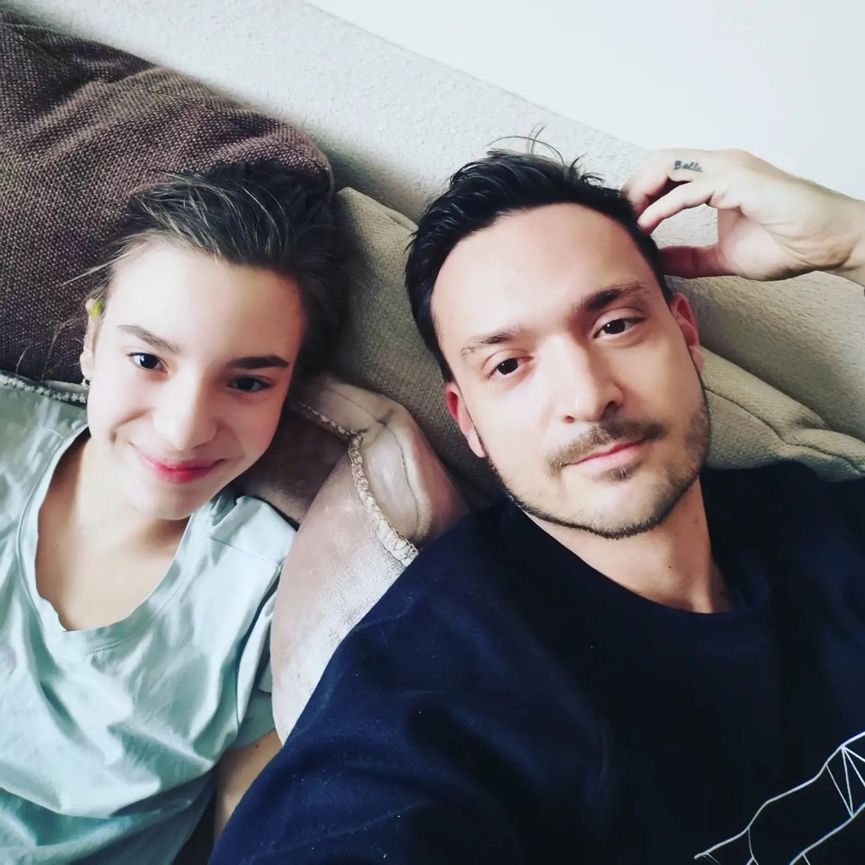 Dcéru Isabellu má zo vzťahu s Evou Lučeničovou.