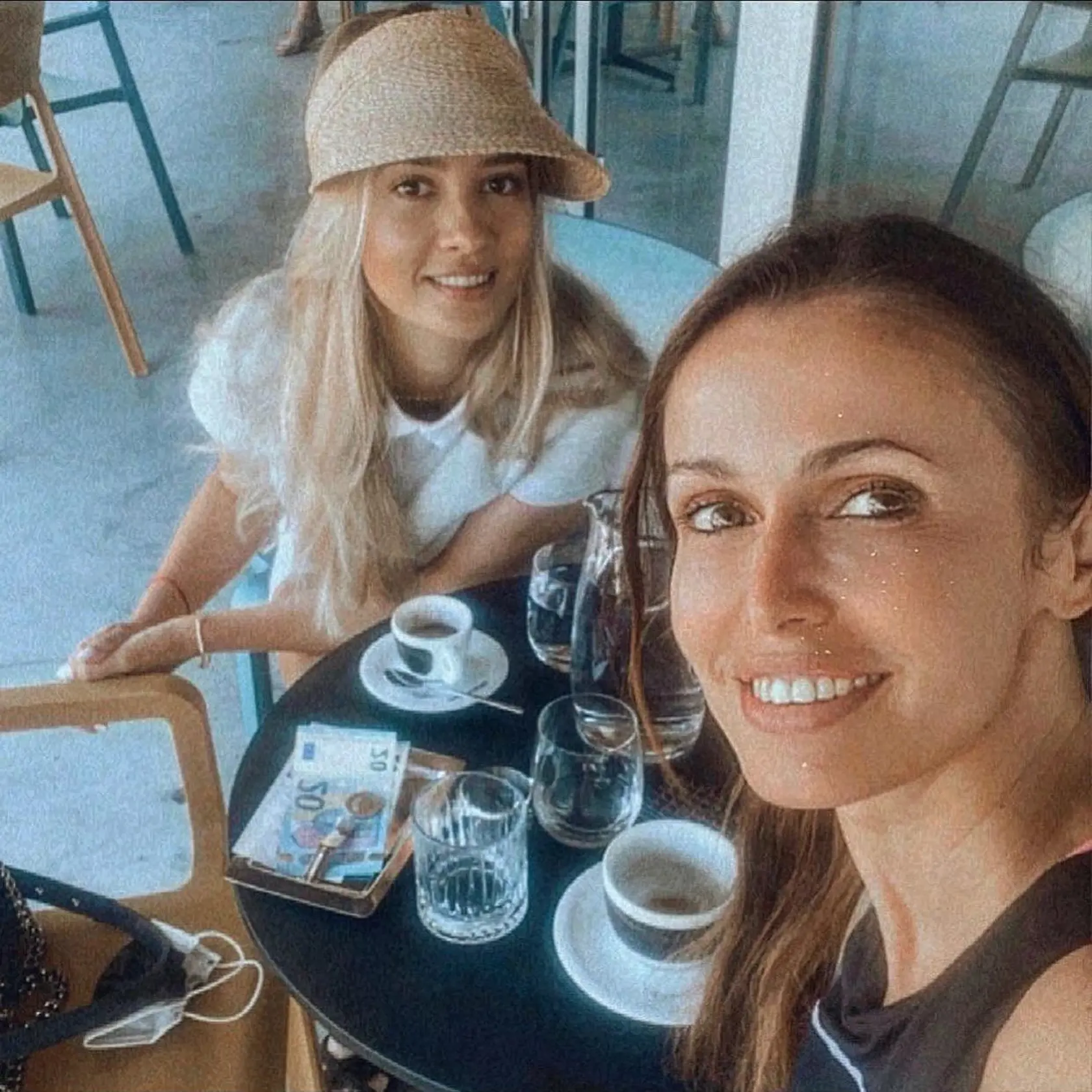 Lenka Šóošová s kamarátkou
