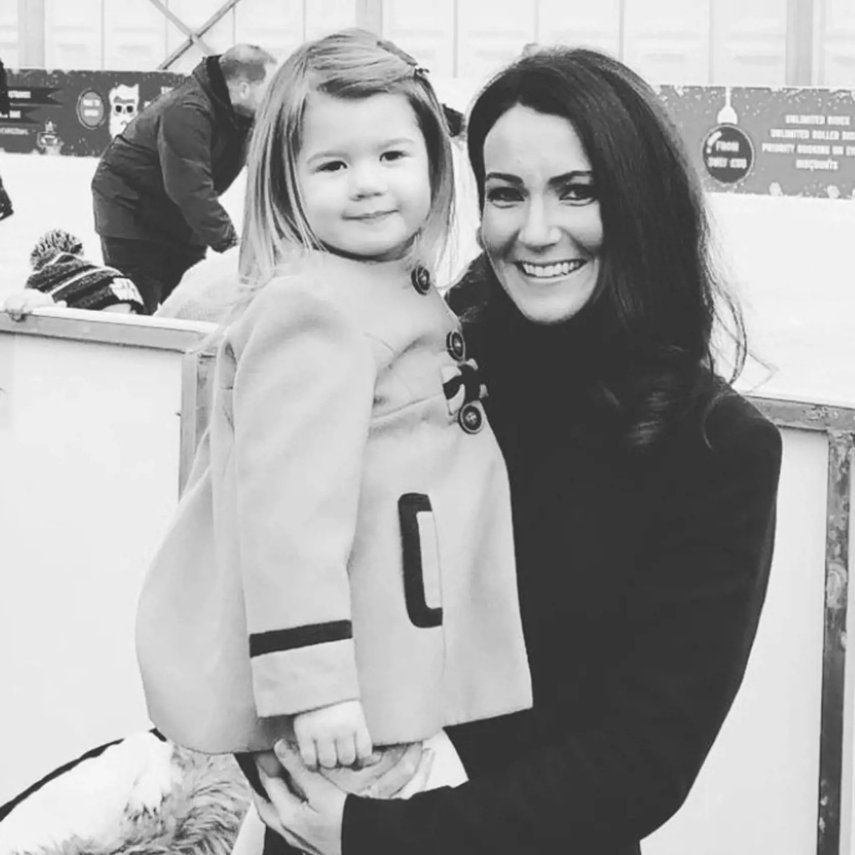 Dvojníčkou princeznej Kate je bývalá čašníčka Heidi Agan. Už od roku 2011, kedy poslala svoje fotografie do agentúry, pracuje ako profesionálna Kate.